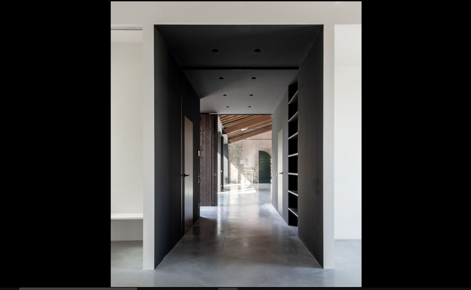 Giopato &amp; Coombes Warehouse - Italy - Photo 5