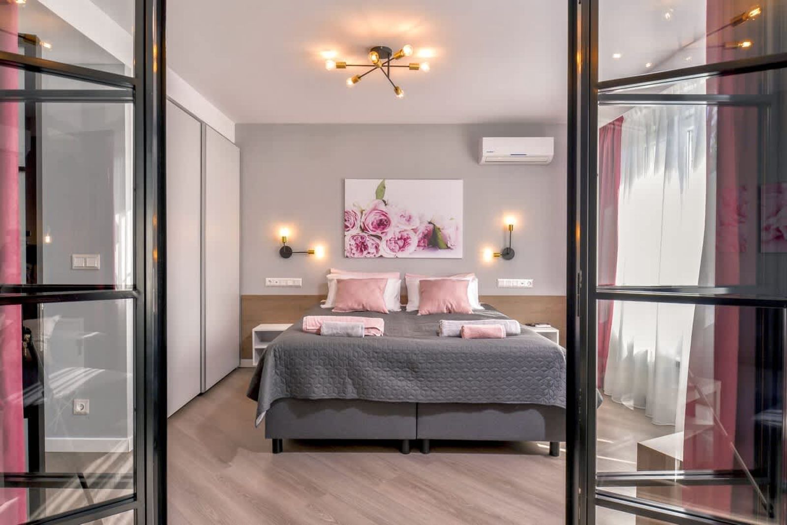 ROS? one bedroom designer apartment in city centre - Photo 2