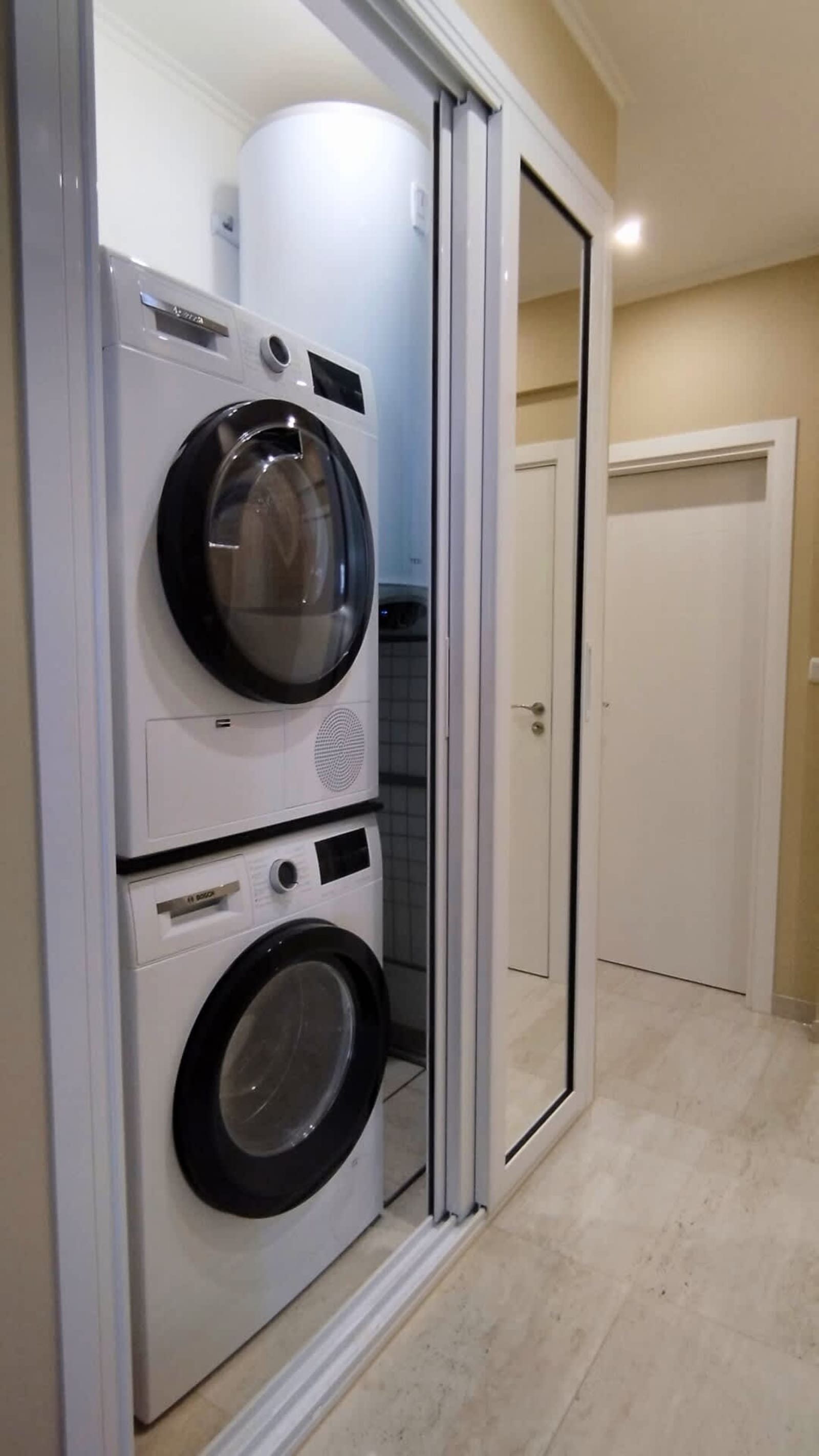 Peaceful Three-Bedroom in Briz, Varna - Photo 13