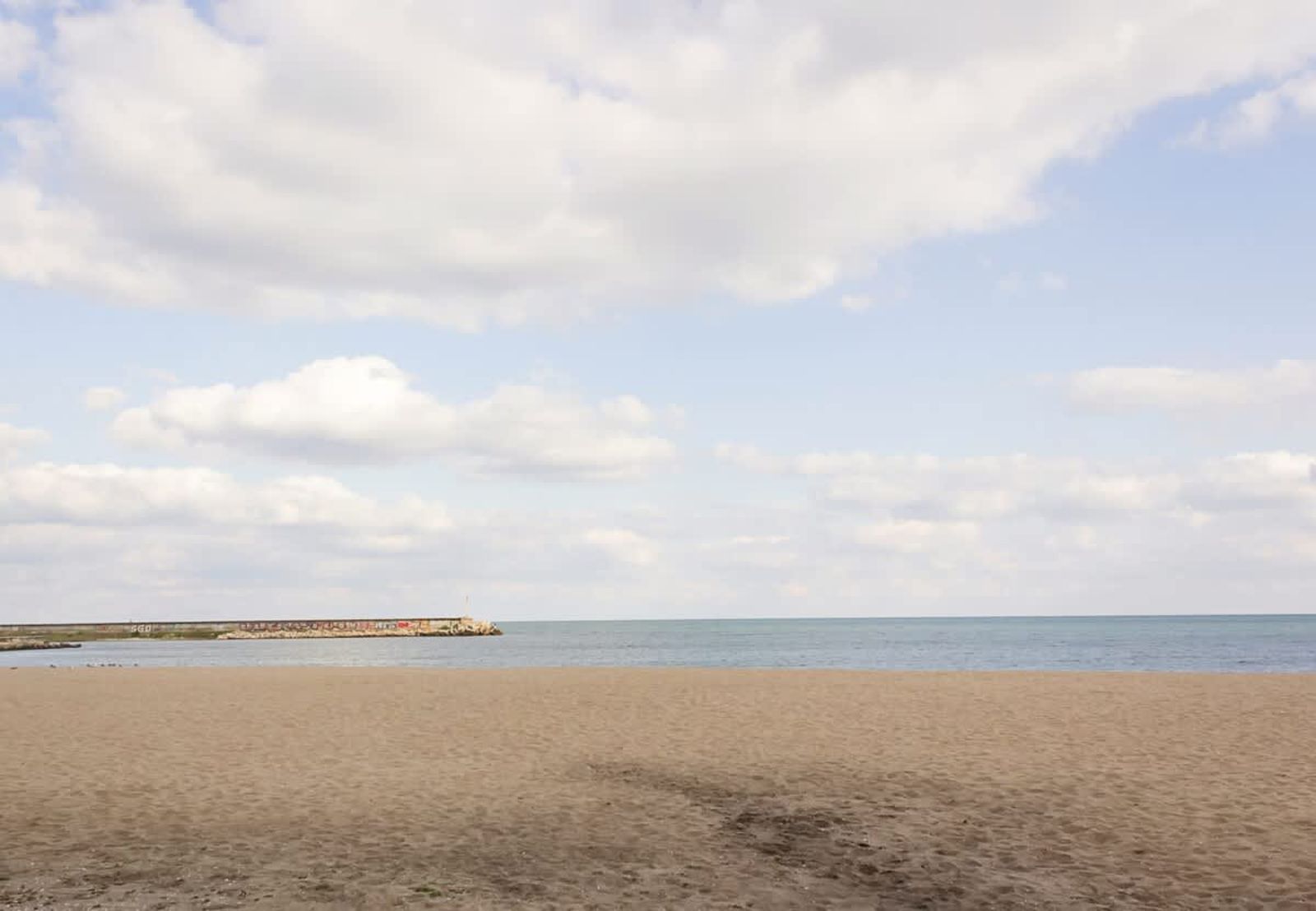 Sunny Studio in Hotel Berlin, Steps from the Beach - Photo 17