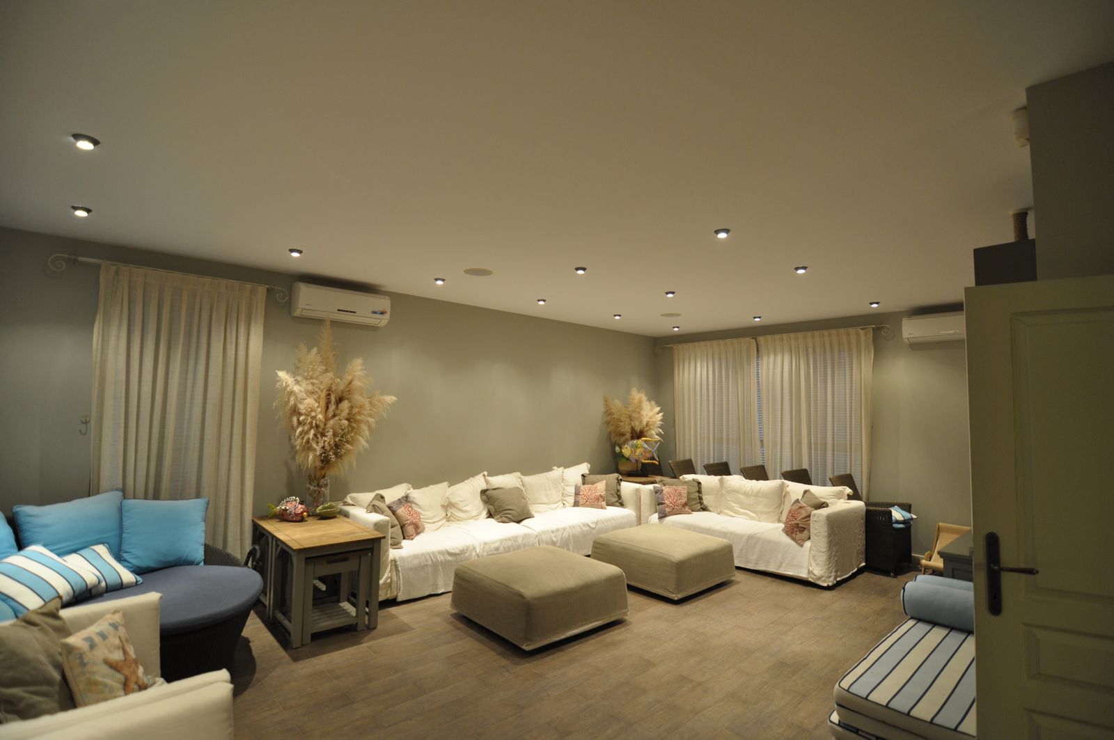 The Flower House - Photo 22