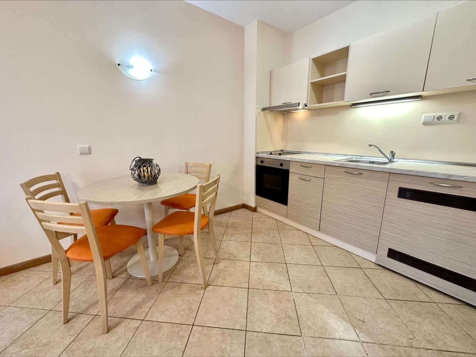 Cozy apartment with balcony in Royal Sun - Photo 38