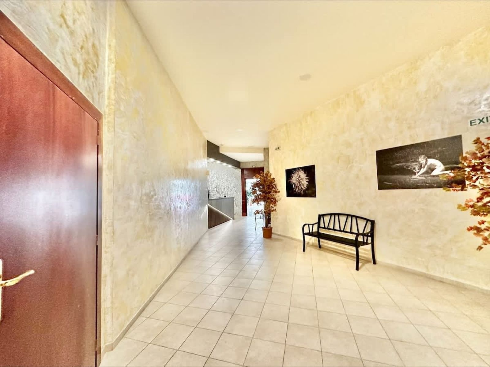 Miramar Palace Family Studio - Photo 11