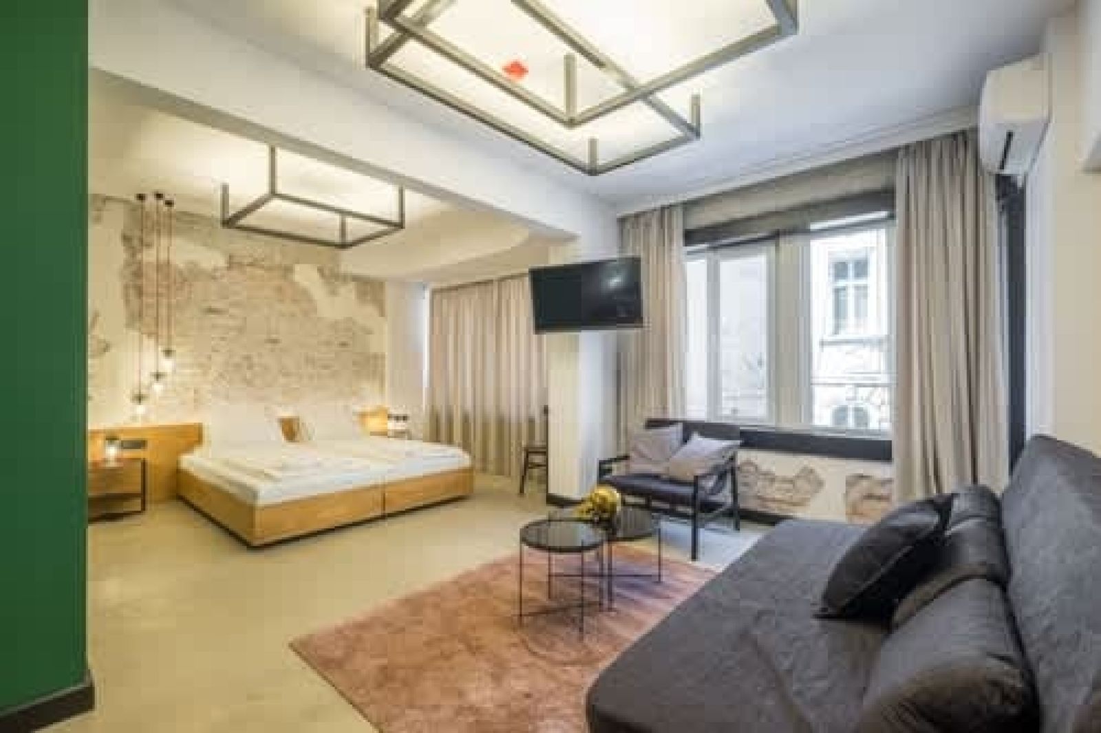 R34 Boutique Hotel - Photo 3