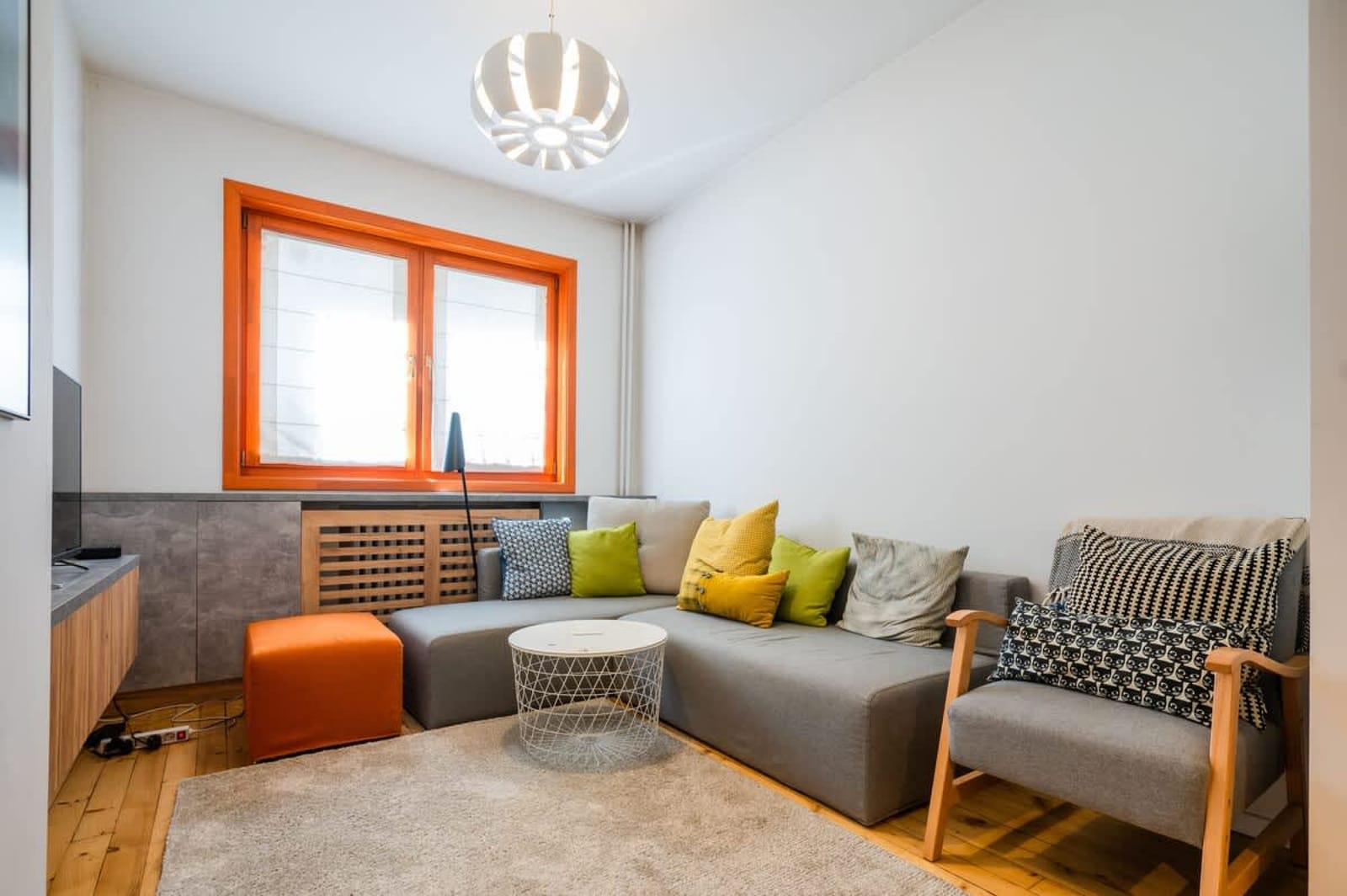 Colorful Getaway right next to NDK - Photo 3