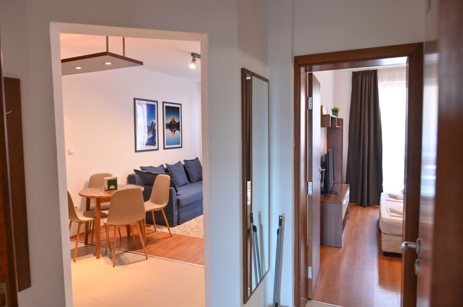 Cozy Flat with Pool &amp; Mountain Views, Near Gondola - Photo 11