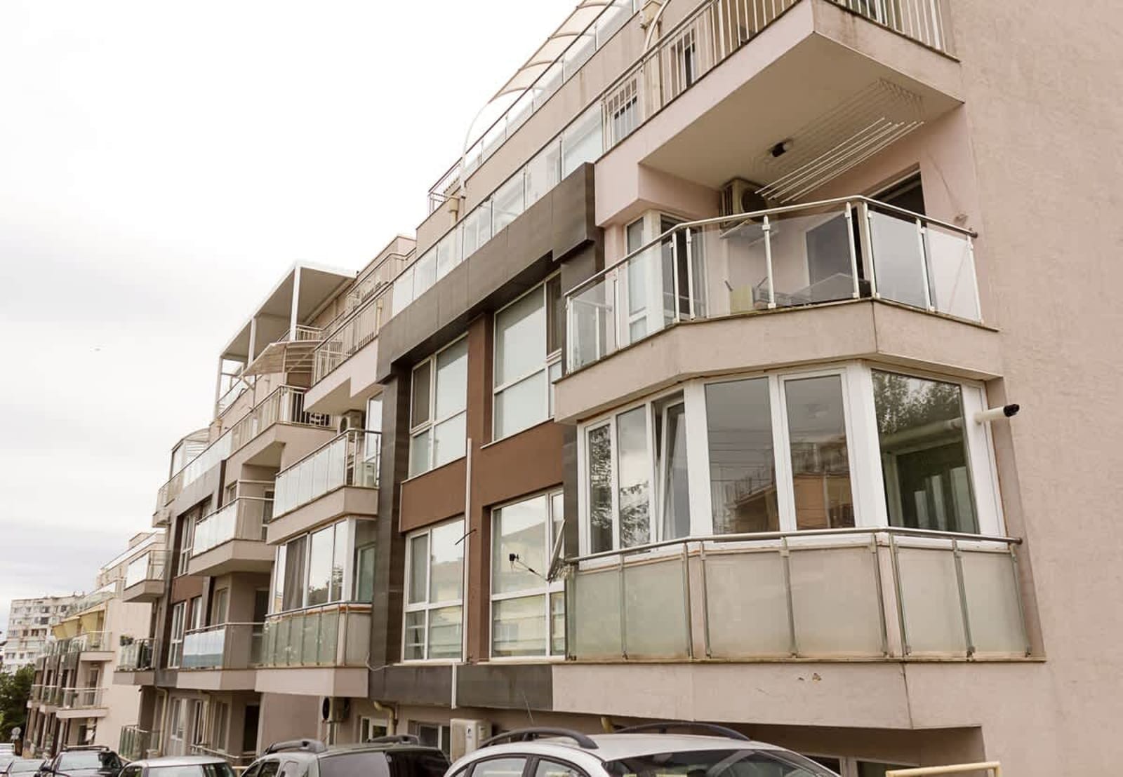 Peaceful Three-Bedroom in Briz, Varna - Photo 16