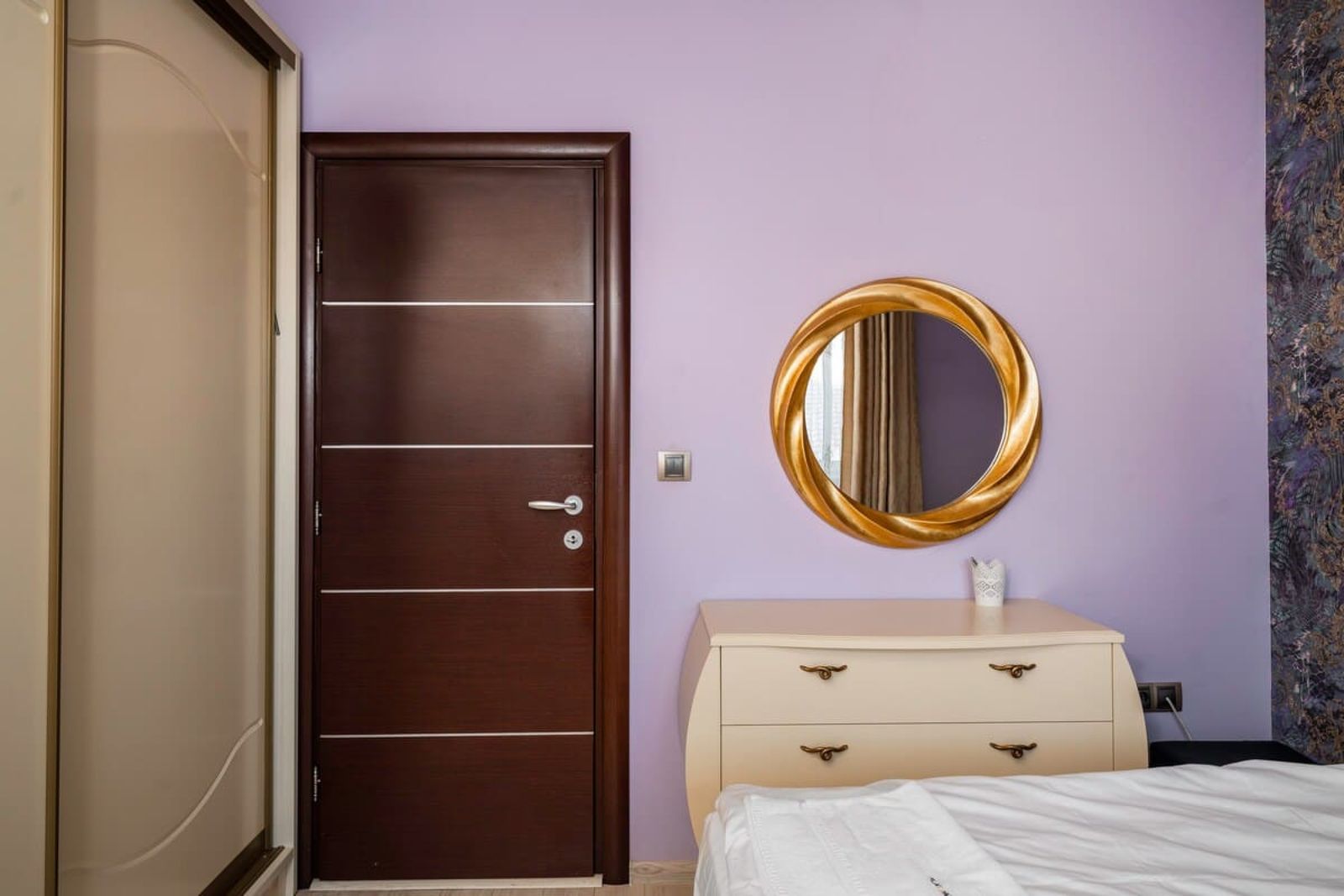 Elegant 1-BD in Lozenets, Prime Sofia Location - Photo 6