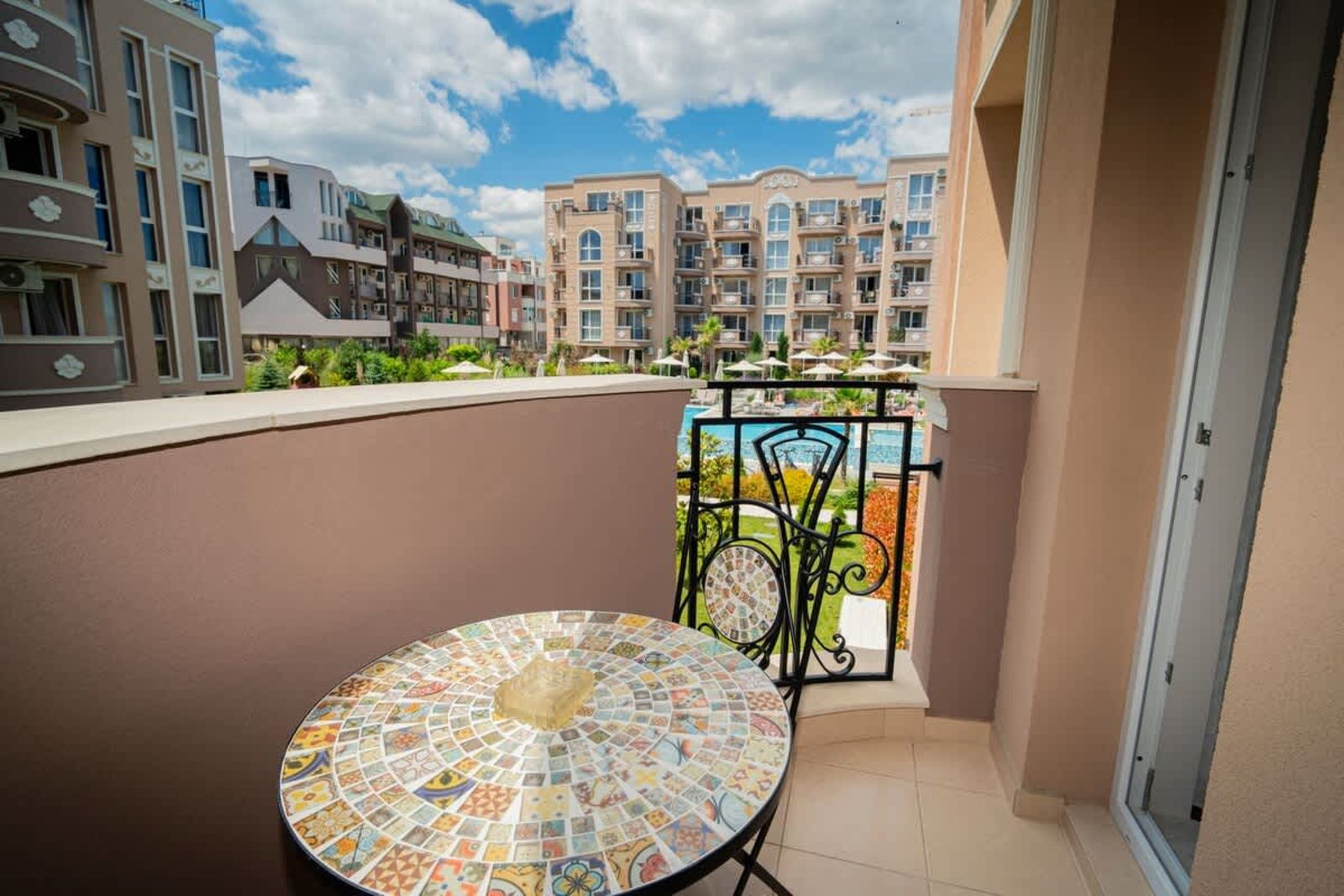 Marea Garden - 1BD apart.with Pool by Flat Manager - Cover Photo