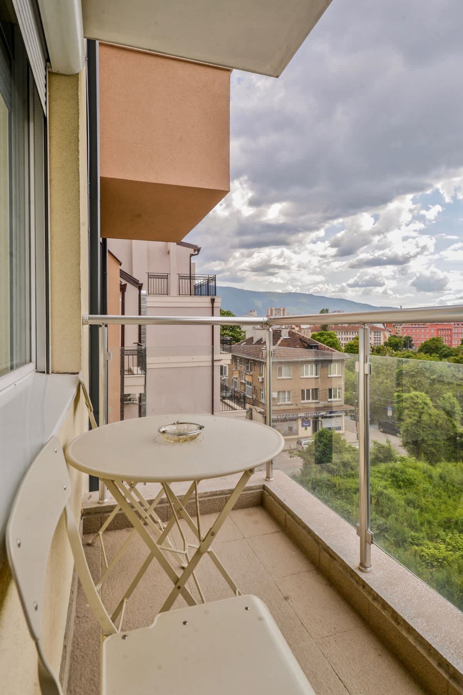 Vitosha View One Bedroom Apartment - Photo 16