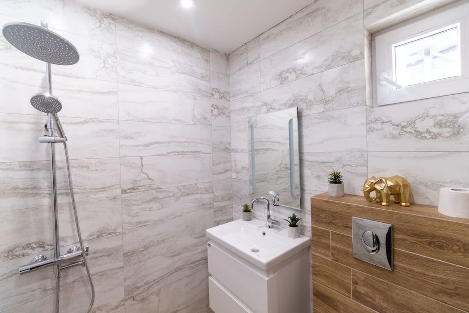 Central Plovdiv: Modern 1BR with Netflix &amp; Balcony - Photo 32