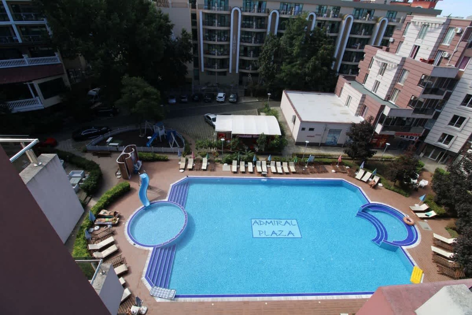 Family Studio with balcony in Admiral Plaza - Photo 15