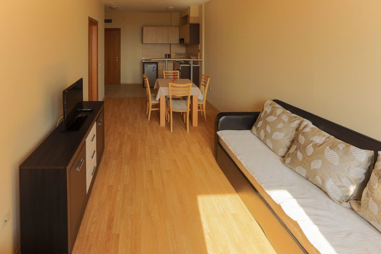 1BD Flat in Bansko with Parking, Spa and Pool - Photo 3