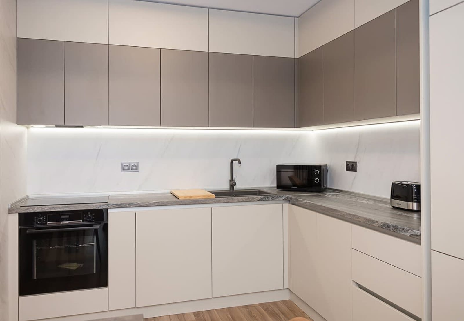 Exclusive Central Varna Apartment | 2 Beds+Parking - Photo 5