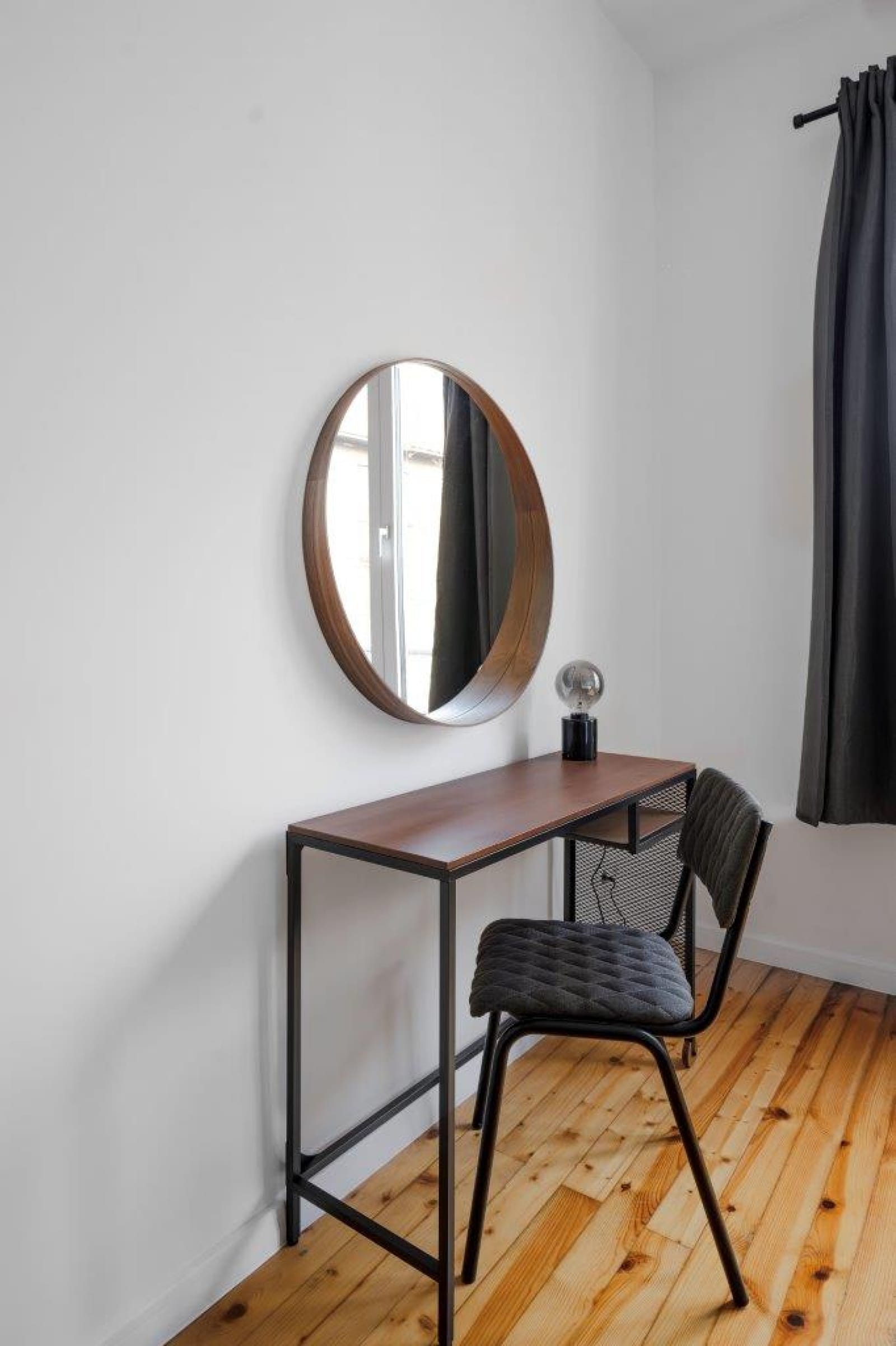 Luminous Central Retreat Spacious 2BD Apartment - Photo 24