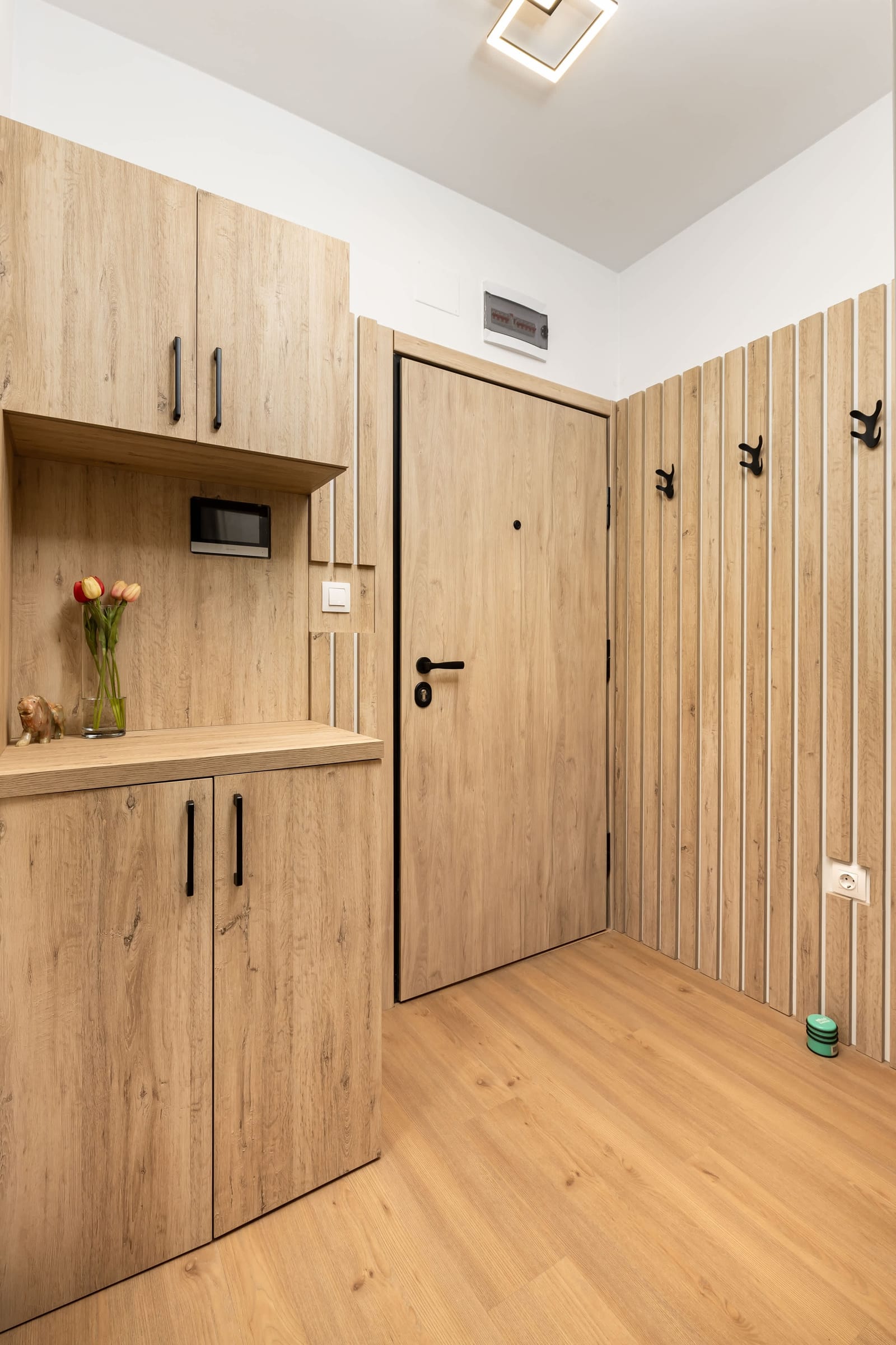 The Modern Wood Suite - Photo 22