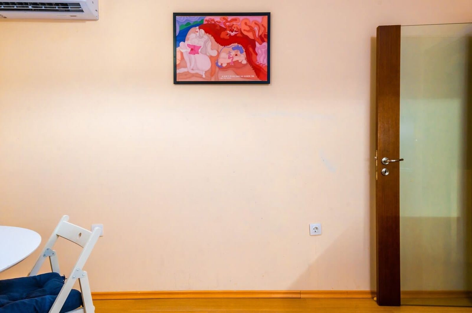 Sofia’s Best Area - Workspace+300 MBPS WiFi - Photo 21