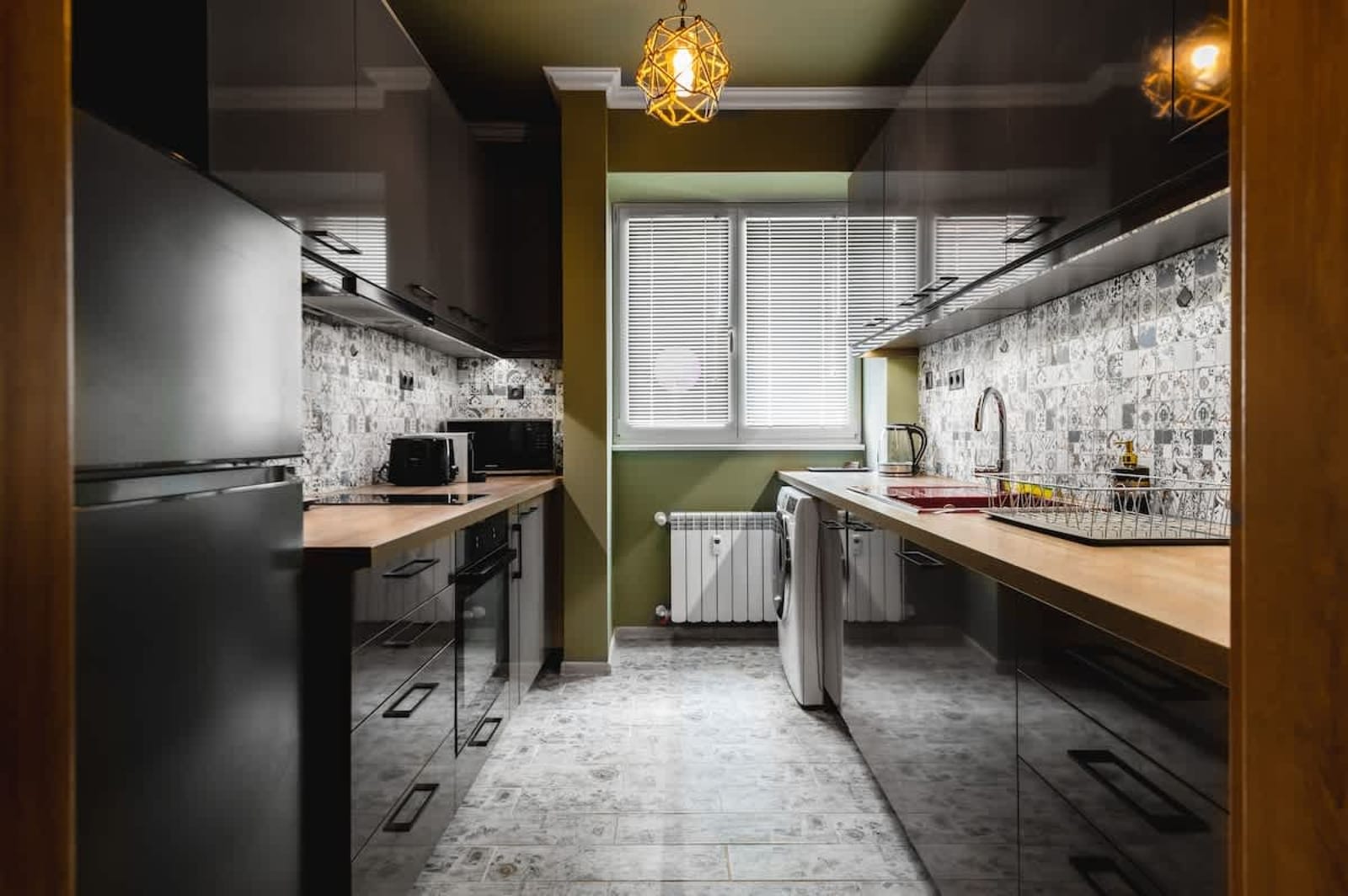 Eagles' Bridge  1BD flat with desk - Photo 2