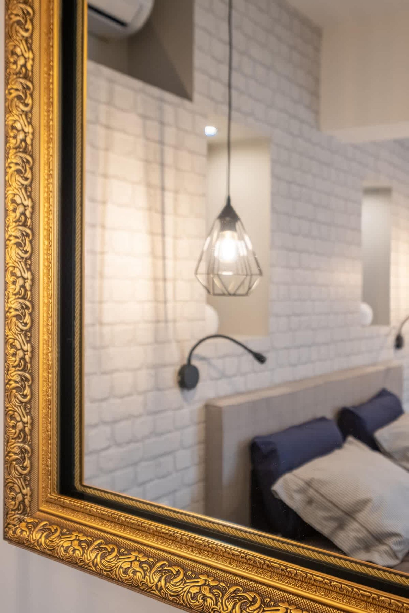 High-end Designer Aprt - AC &amp; Lift &amp; Balcony - Photo 8