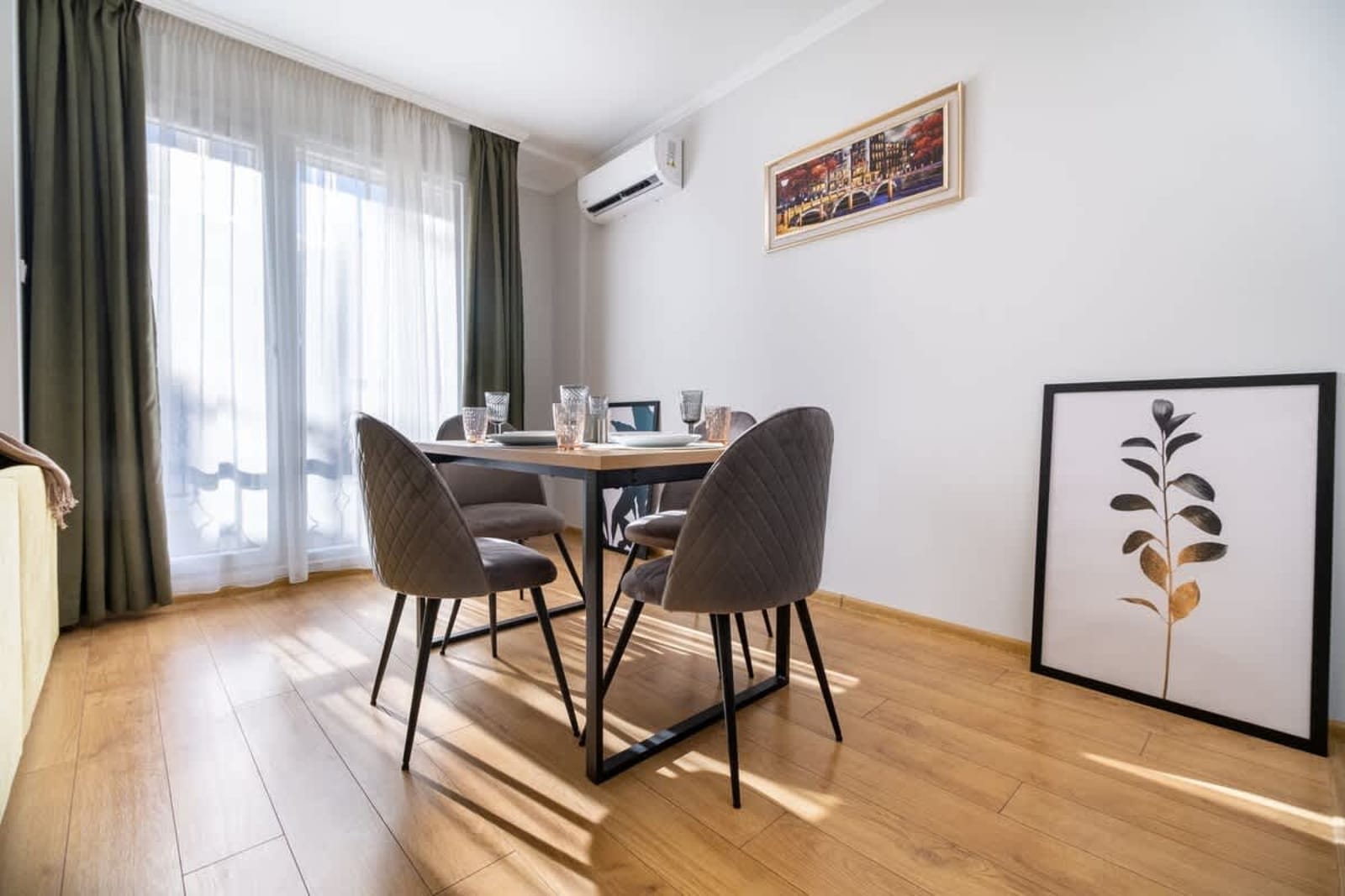 City Center Perfect: 1BR Apartment - Photo 21