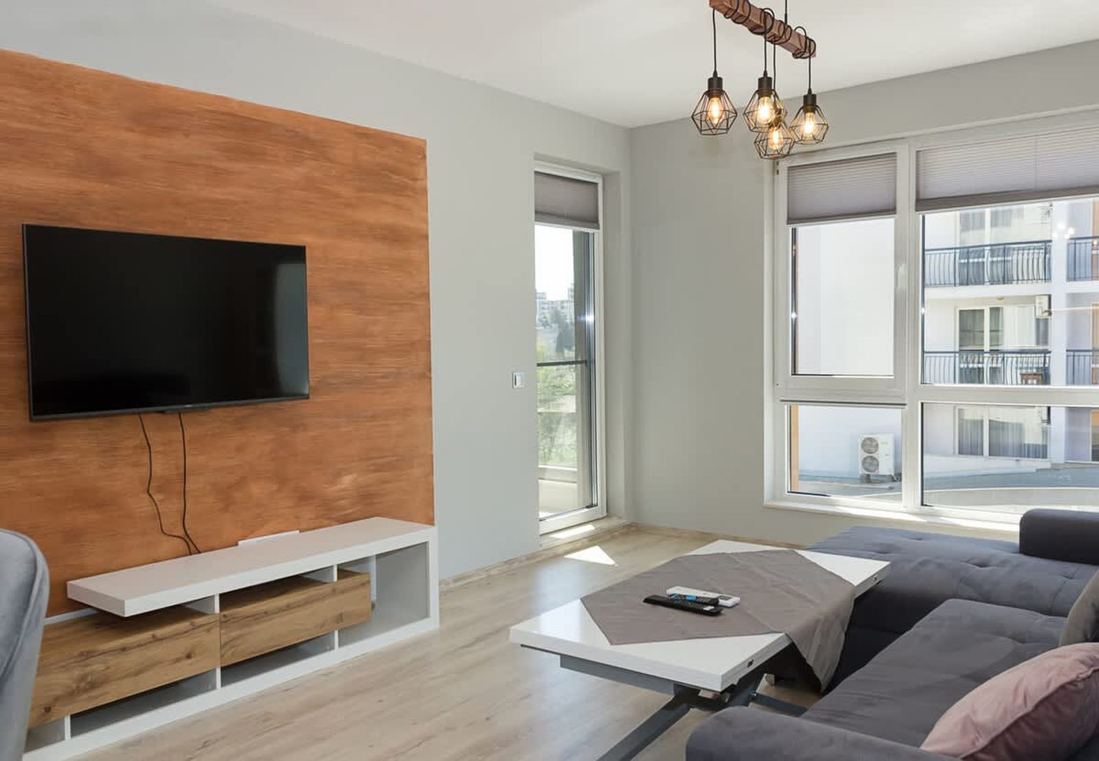 Sunny 1BD Flat in St Constantine &amp; Helena Complex - Photo 6