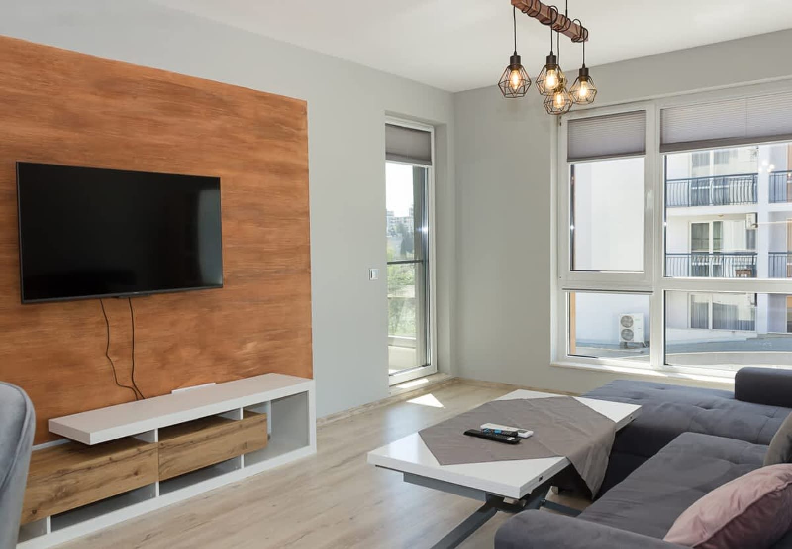 Sunny 1BD Flat in St Constantine &amp; Helena Complex - Photo 6