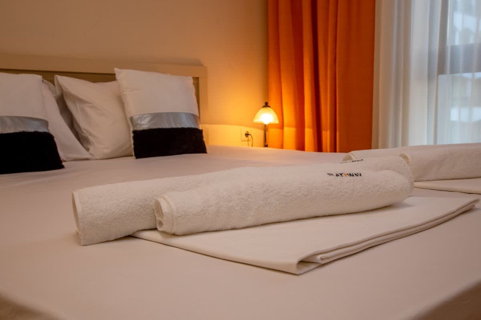 Sunny apartment in a complex with a POOL and GYM - Photo 10