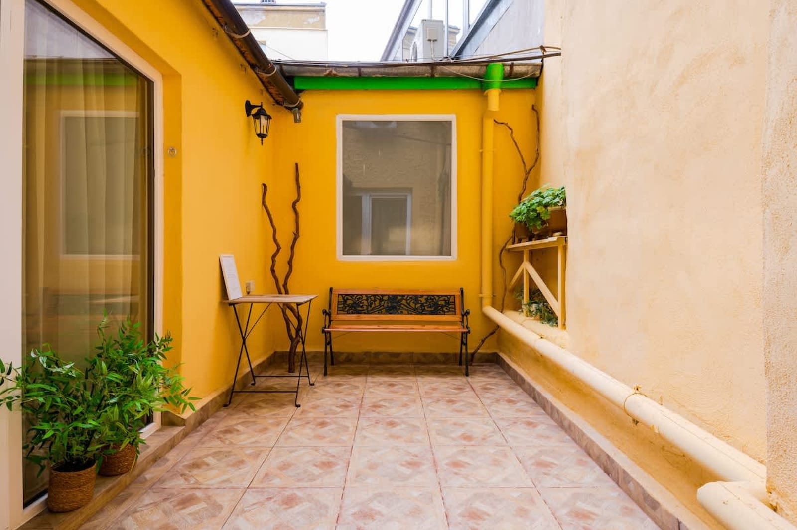 Central Stylish Suite &amp; Studio with Shared Terrace - Photo 41