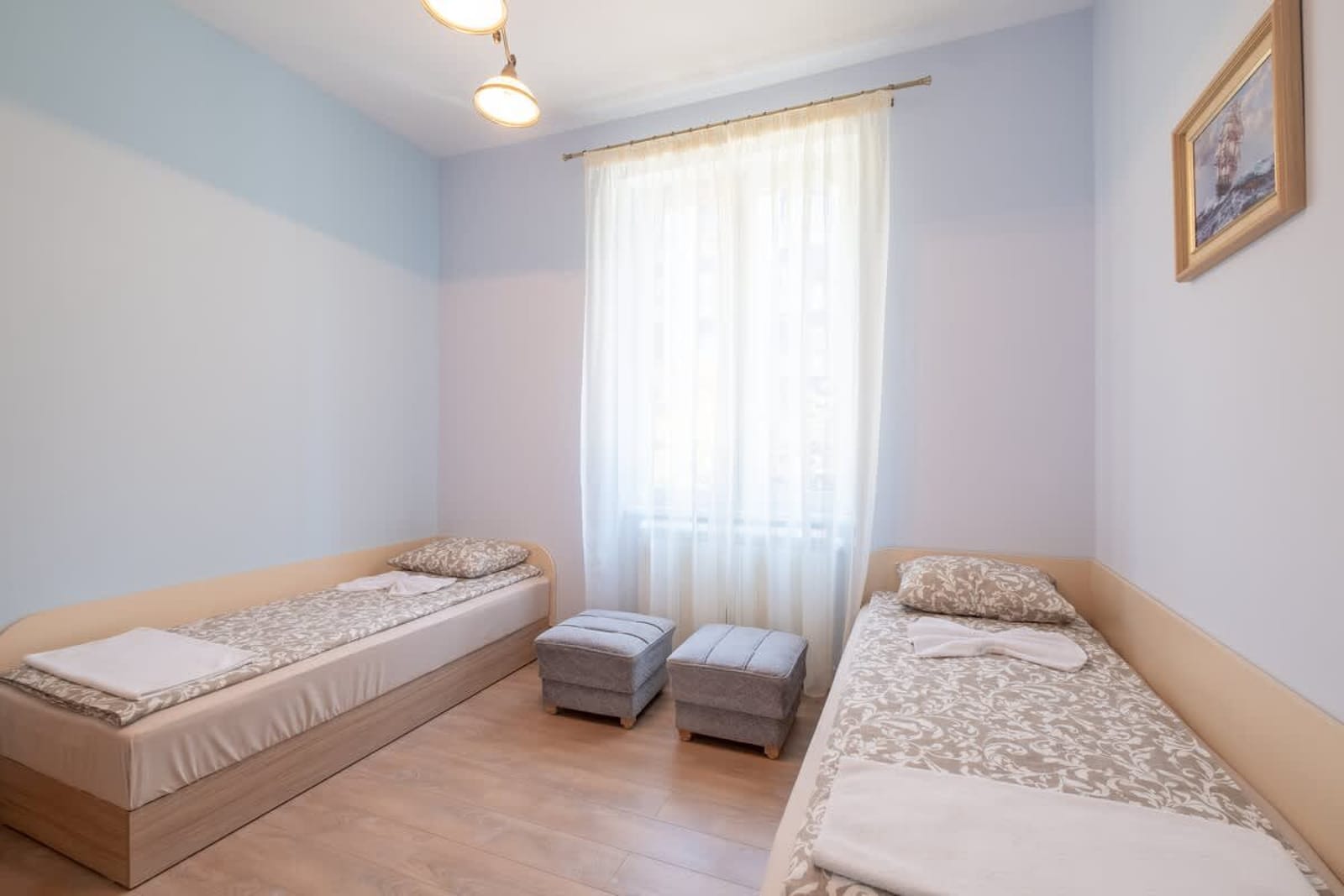 Urban Haven Retreat - Photo 2