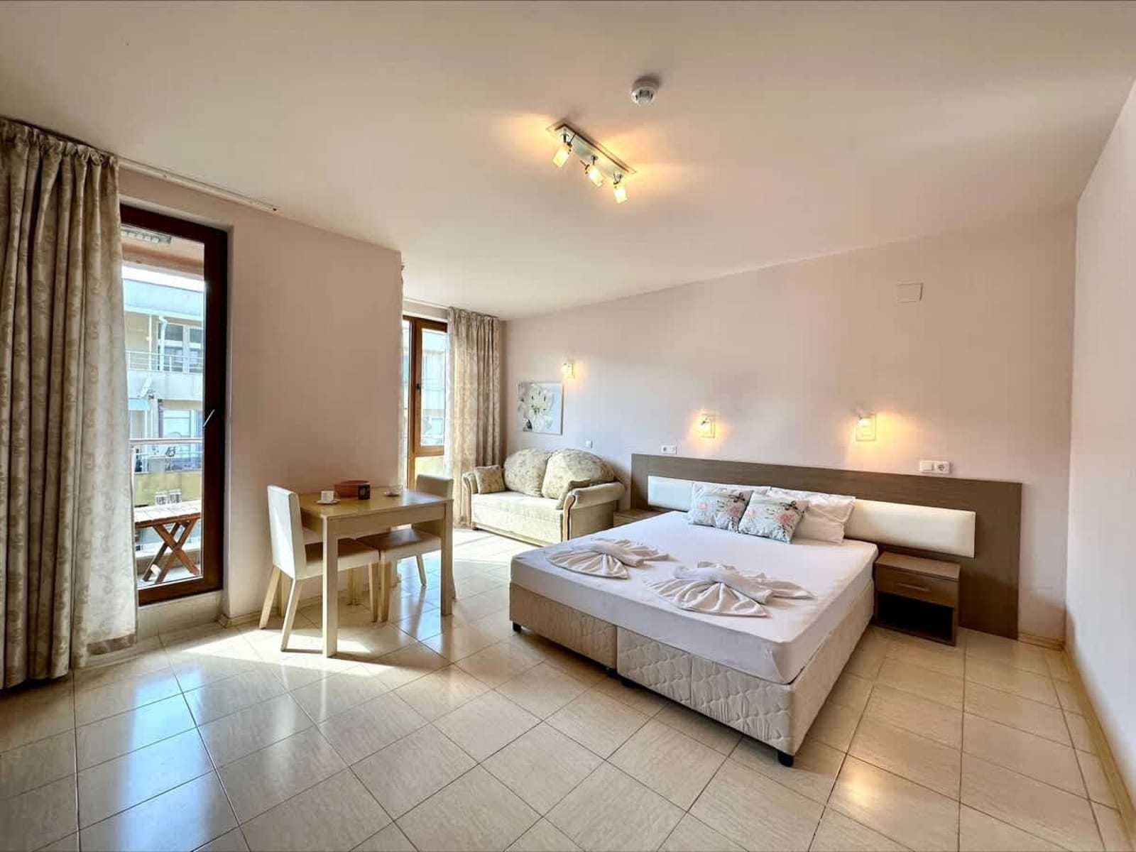 Family studio in Pomorie Bay - Photo 32