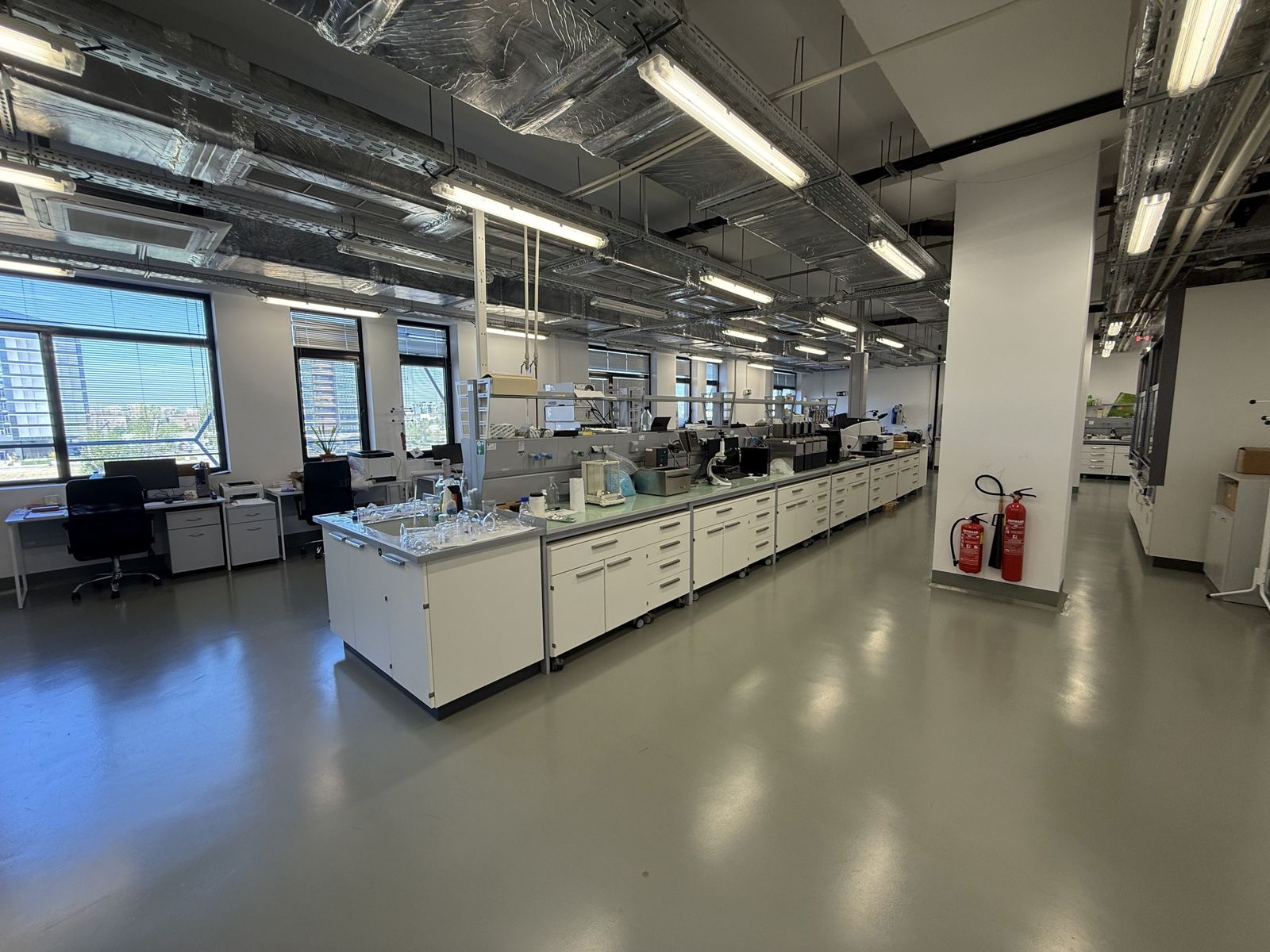 Modern Laboratory with a foyer in Sofia Bulgaria - Photo 56