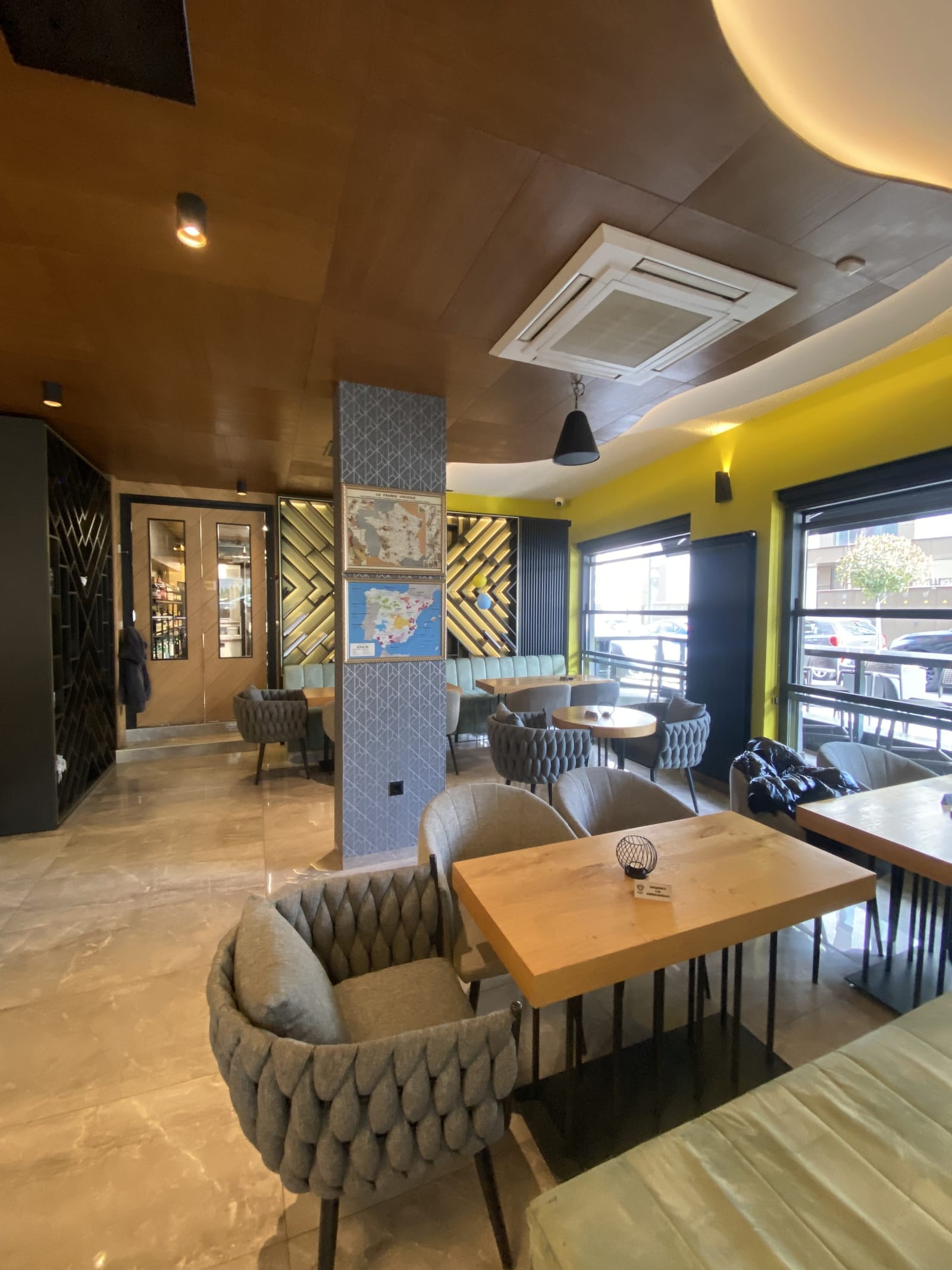 Premium Wine Bar &amp; Gourmet Deli - Photo 5