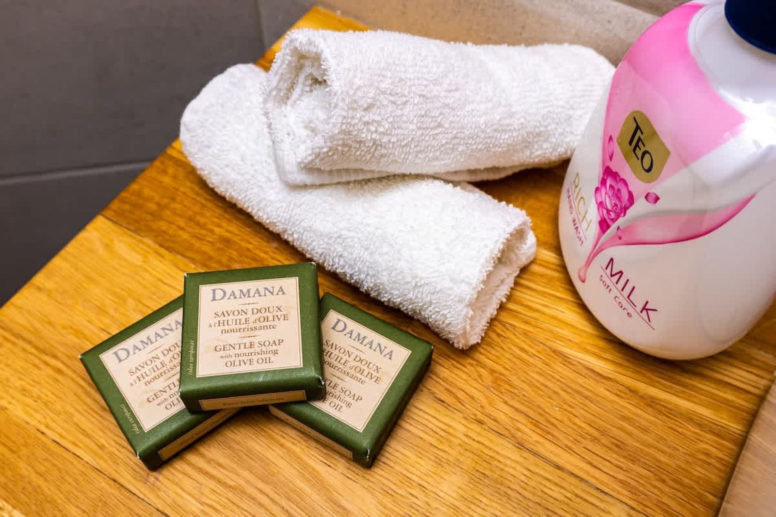 New Luxury &amp; Bright 2 Bedroom Apartment - Photo 17