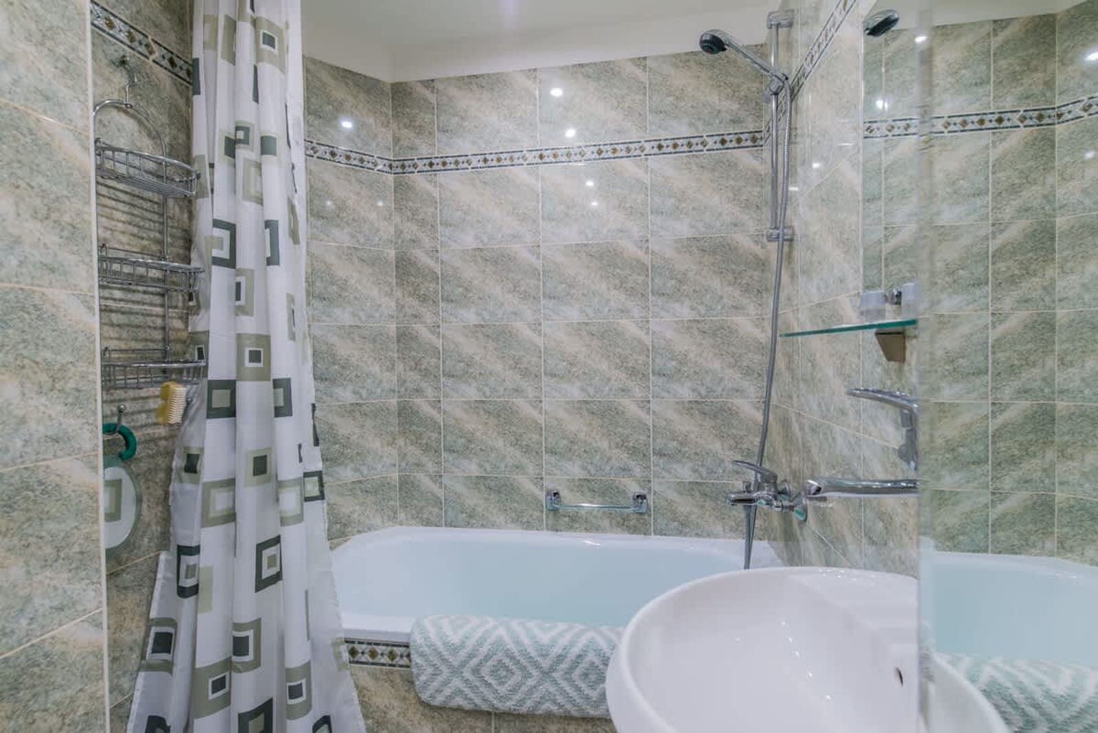 CHIC and Spacious Apartment in Central Sofia - Photo 24