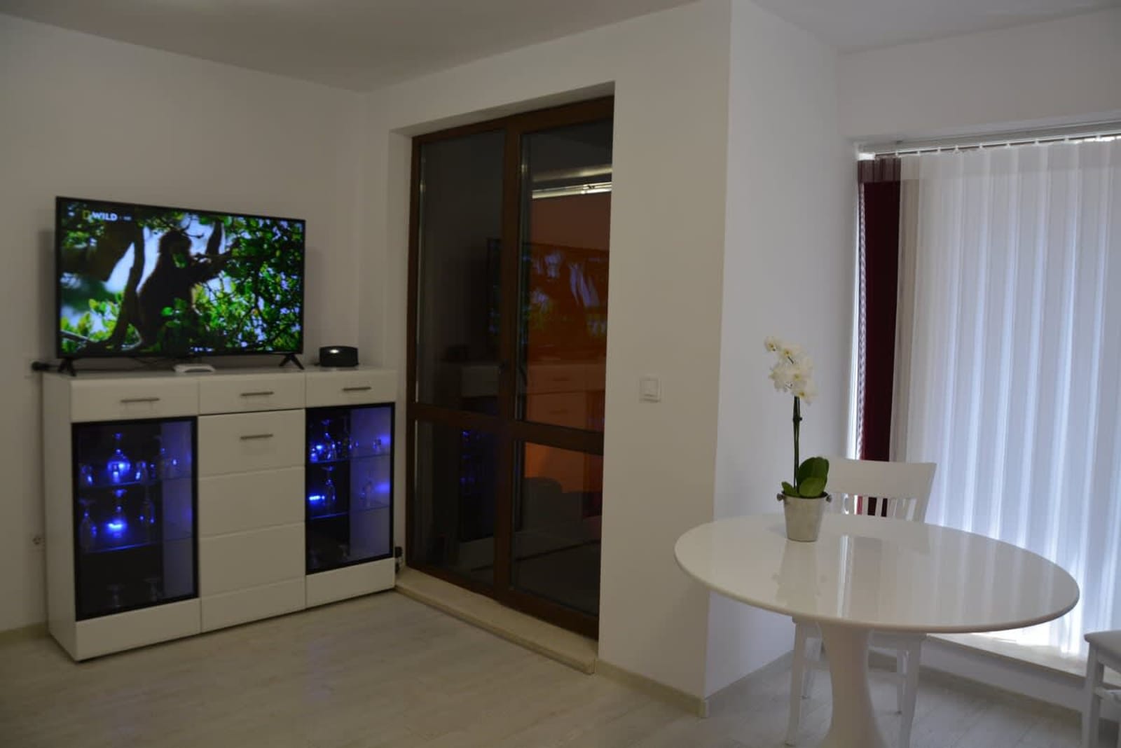 Unbeatable Location: New Lux Apartment Varna beach - Photo 45