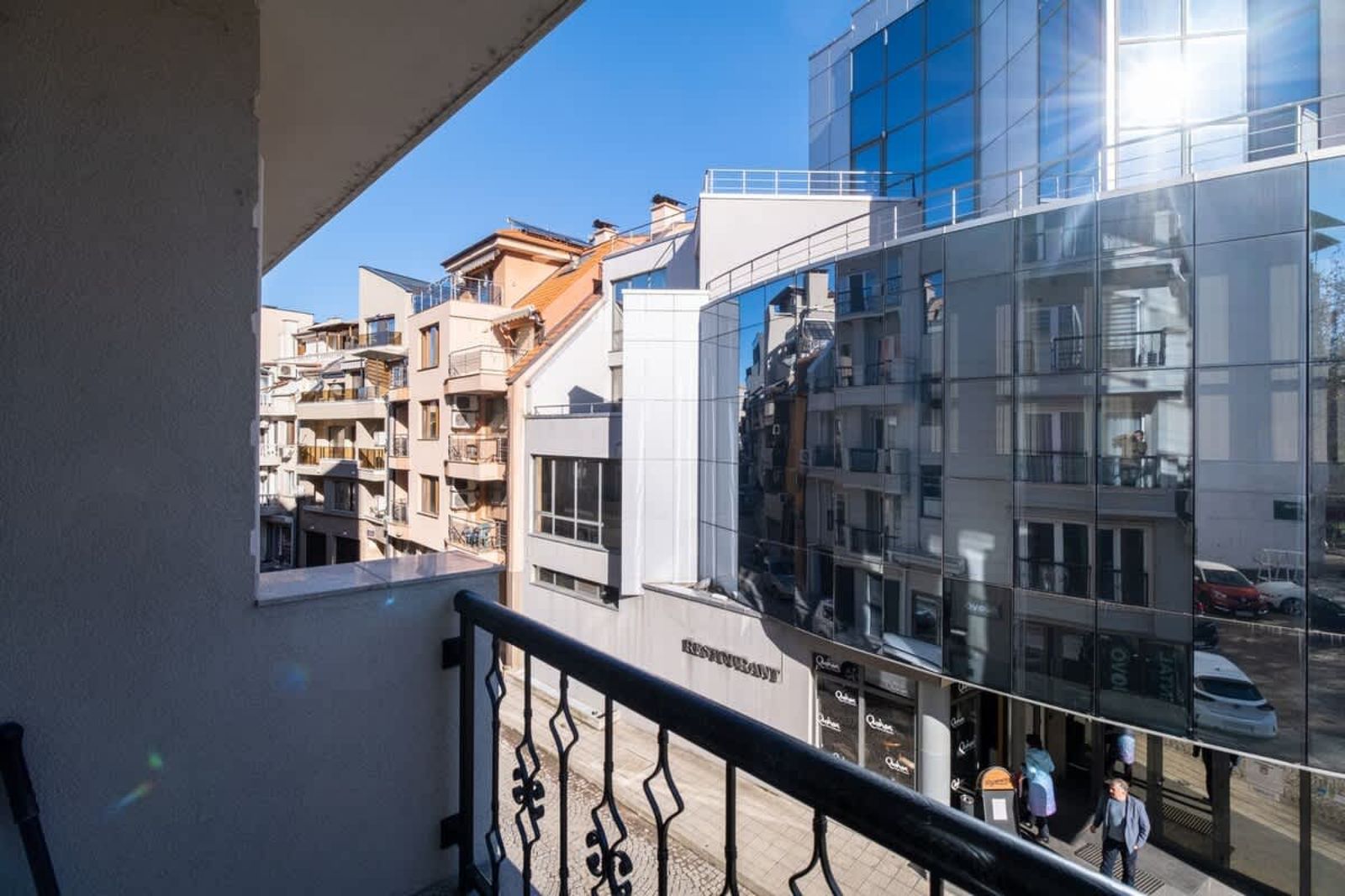 City Center Perfect: 1BR Apartment - Photo 25