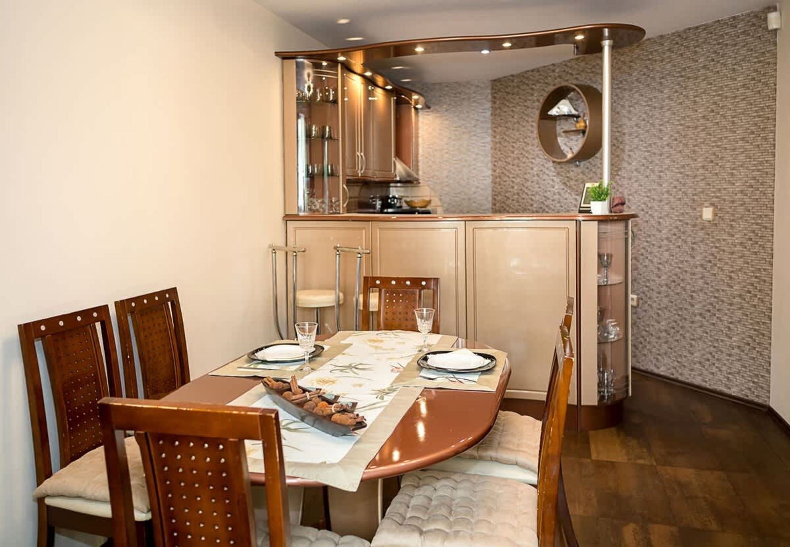 Bright &amp; Spacious 2-Bedroom Flat in Central Varna - Photo 11