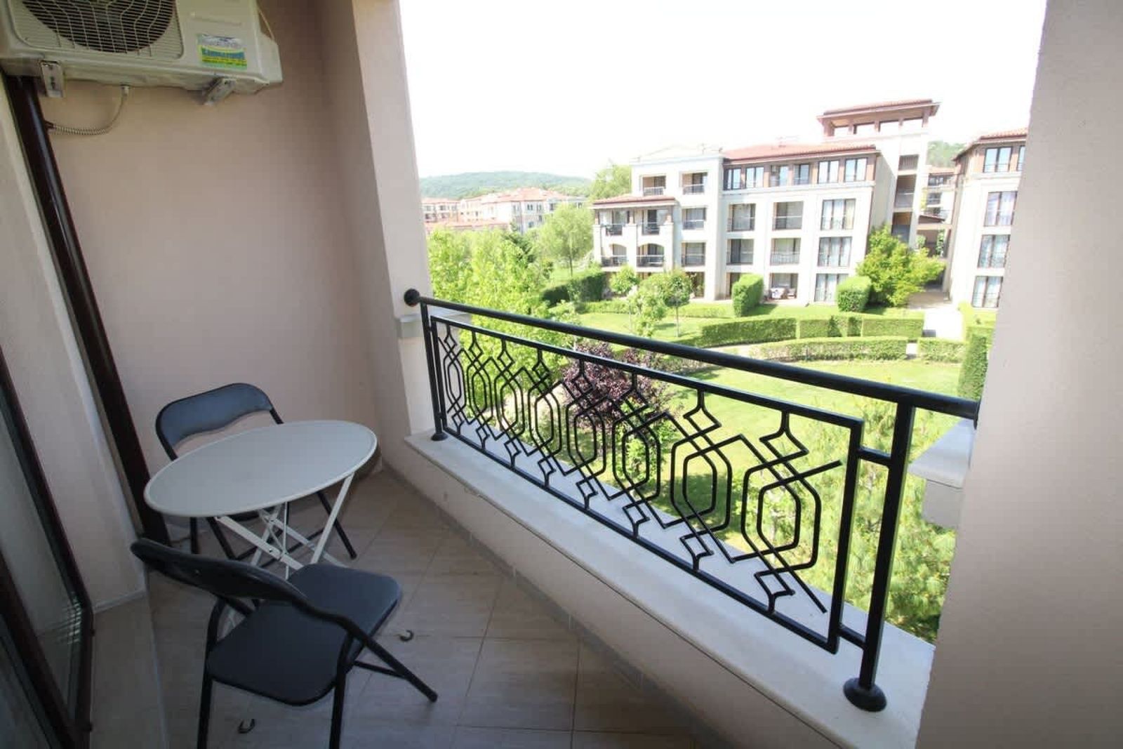 Cozy Kavaci Apartment with Garden View - Photo 24