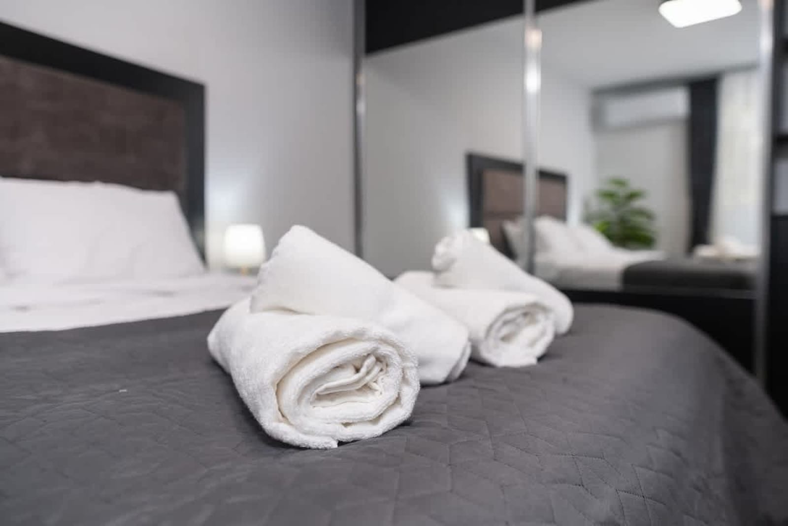 Central Plovdiv: Modern 1BR with Netflix &amp; Balcony - Photo 24