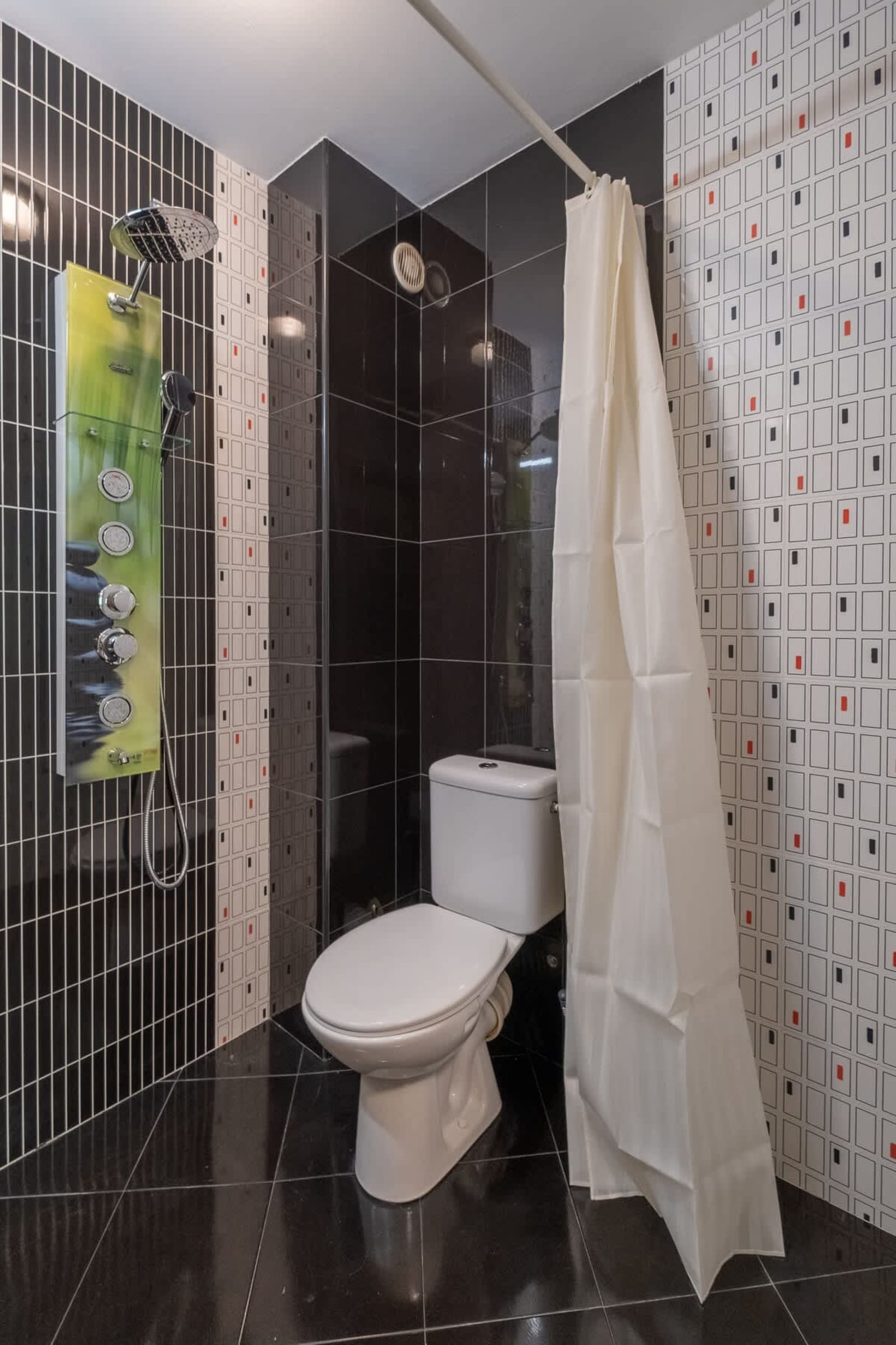 Serdica top center - 3 berdoom cosy apartment - Photo 24