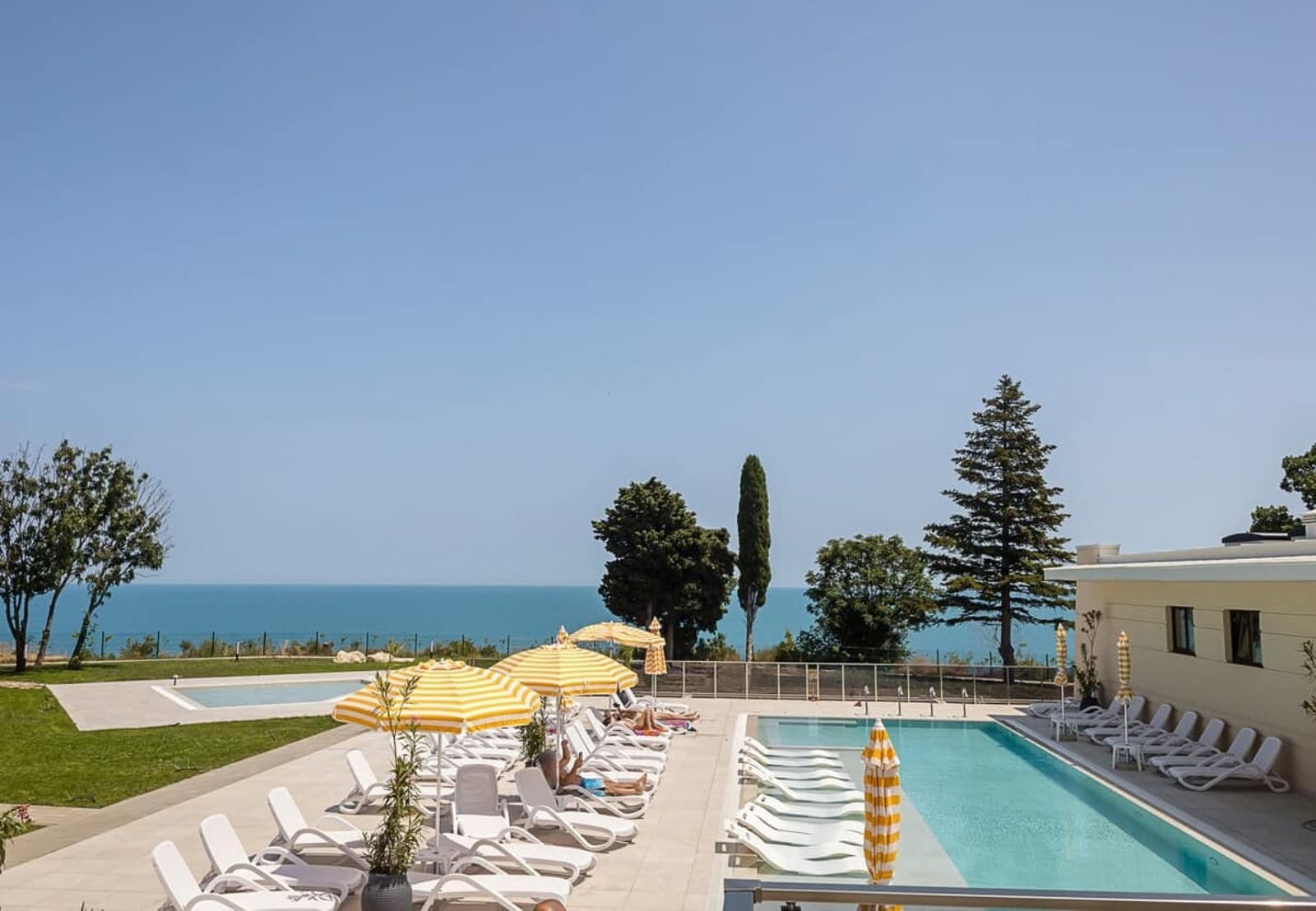 Stylish 1BR with Balcony &amp; Parking | Skyline Varna - Photo 3