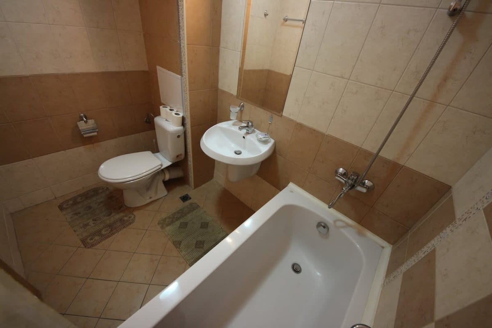 Cozy apartment with balcony in Royal Sun - Photo 22