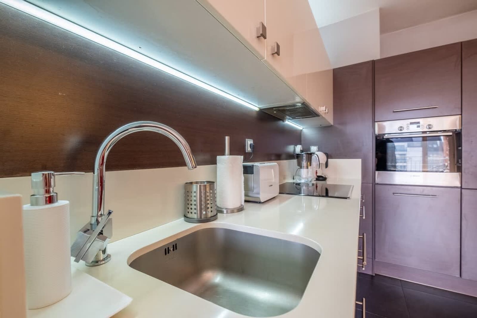 iLonka's Home | 1 BDR with Workspace and Terrace - Photo 27