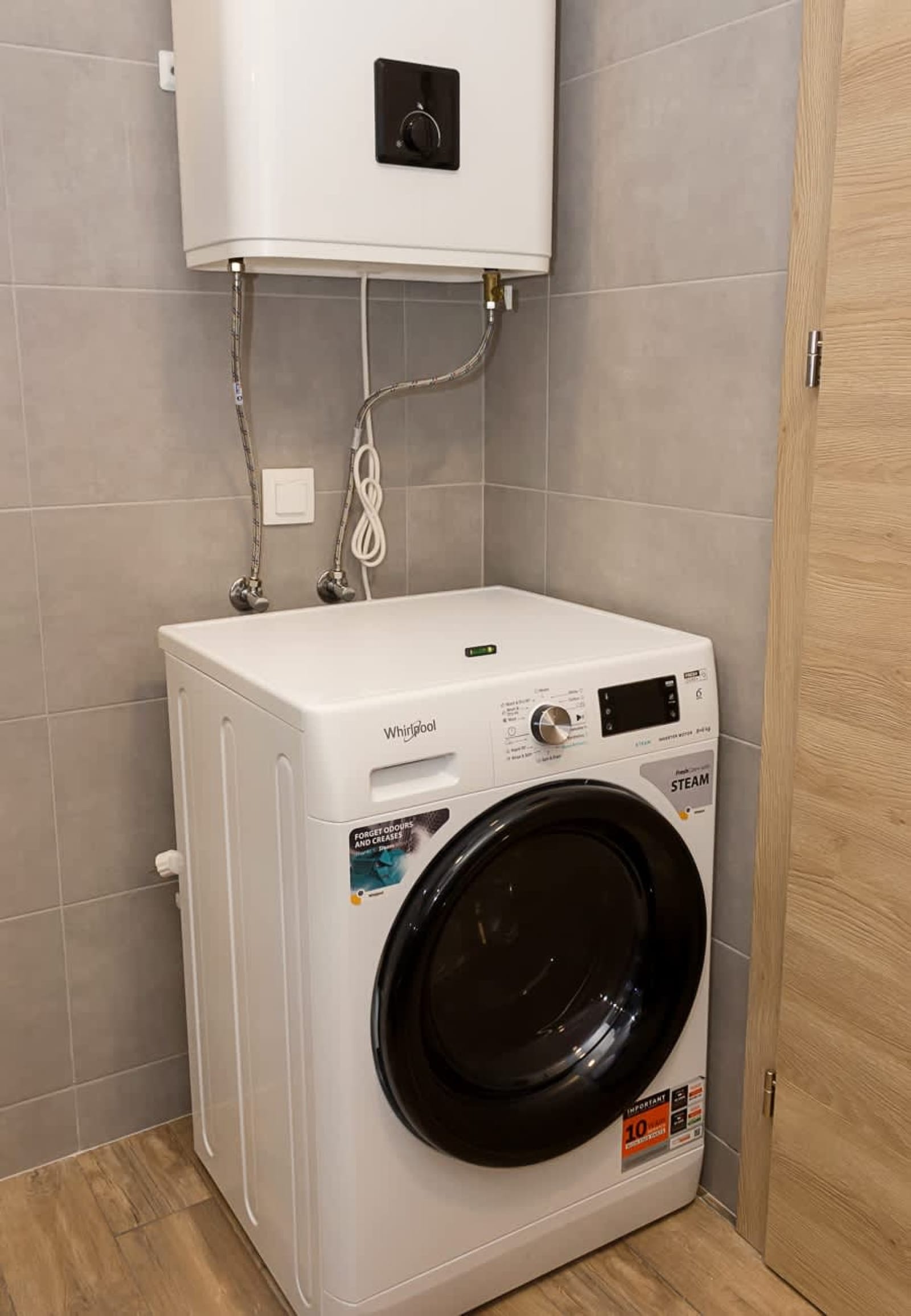 Flat In Azur Premium in St Constantine and Helena - Photo 18