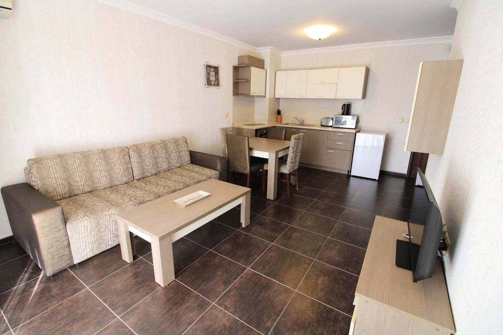 Comfortable Apartment With Sea View in Dolce Vita 2 - Cover Photo