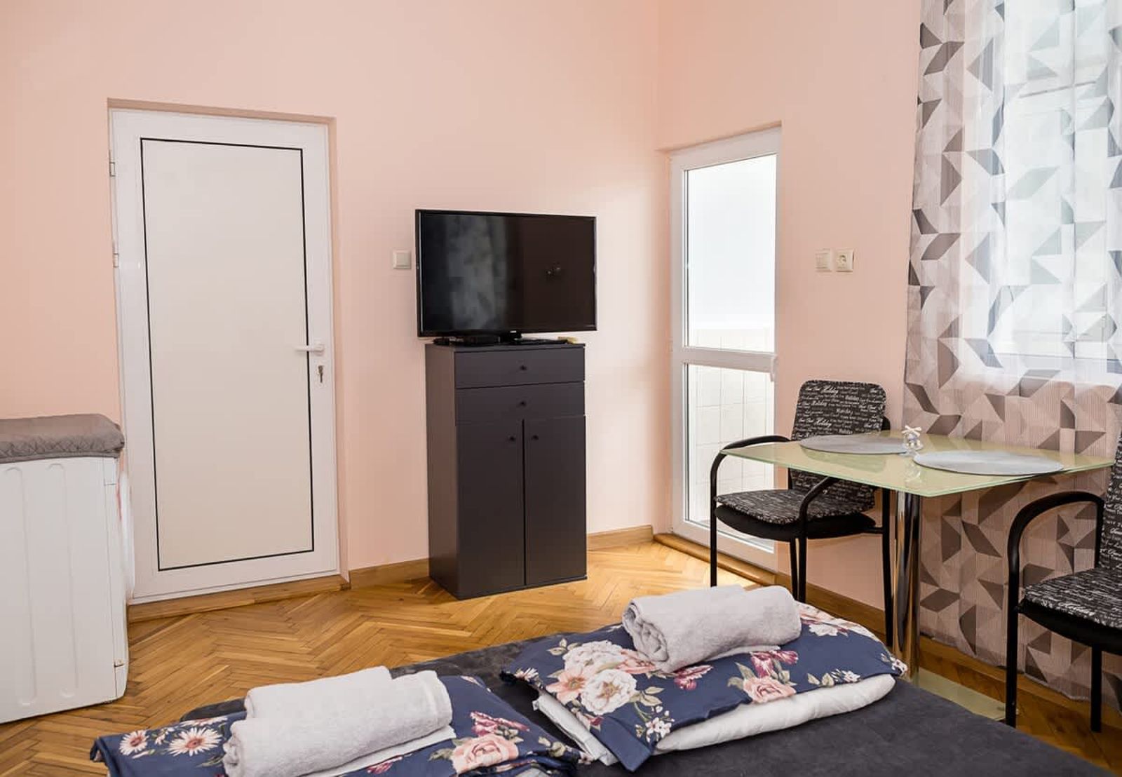 Two Bedroom Retreat I Near Municipality Varna - Photo 11