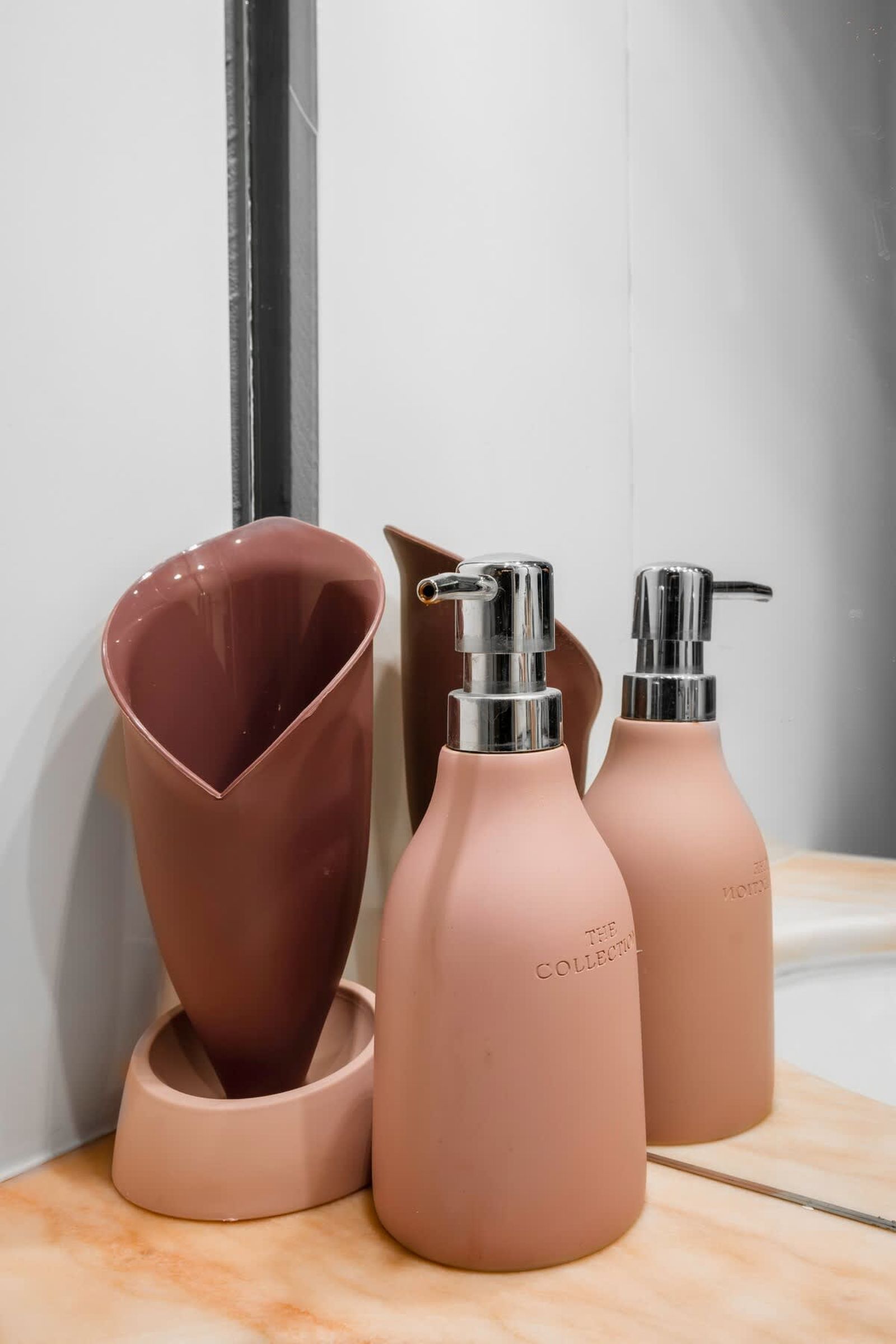 Best Views from Top Central Cozy 1-Bedroom Flat - Photo 15