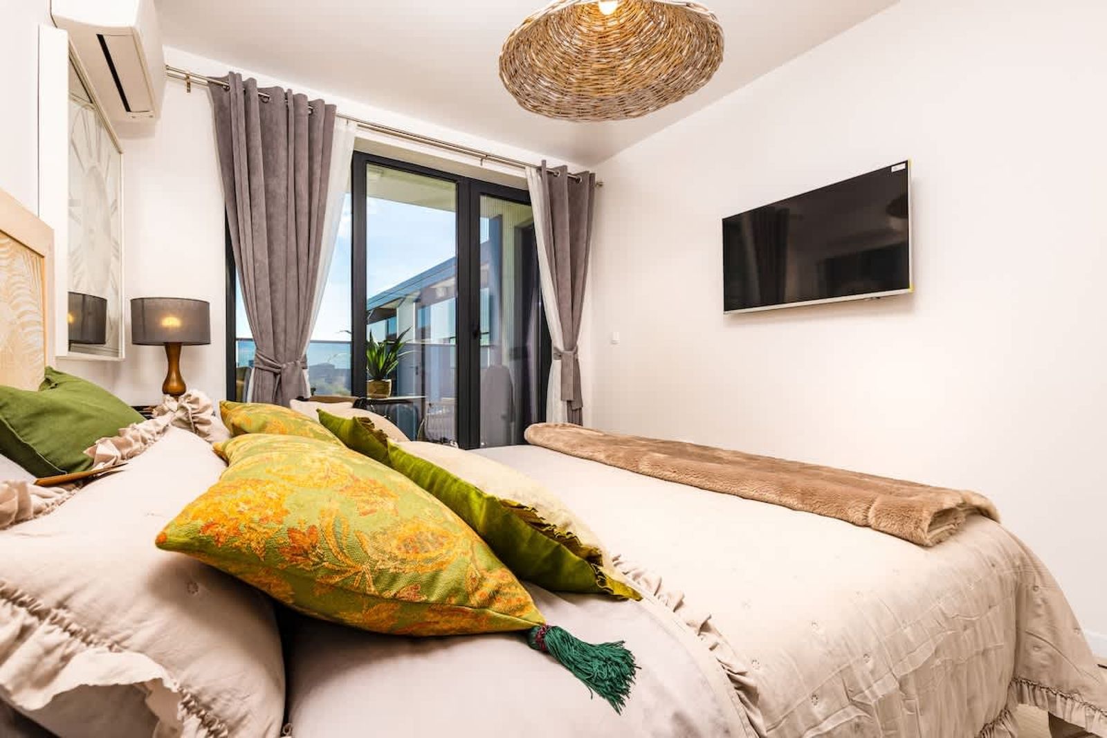 Exclusive One-Bedroom Retreat + Private Parking - Photo 9