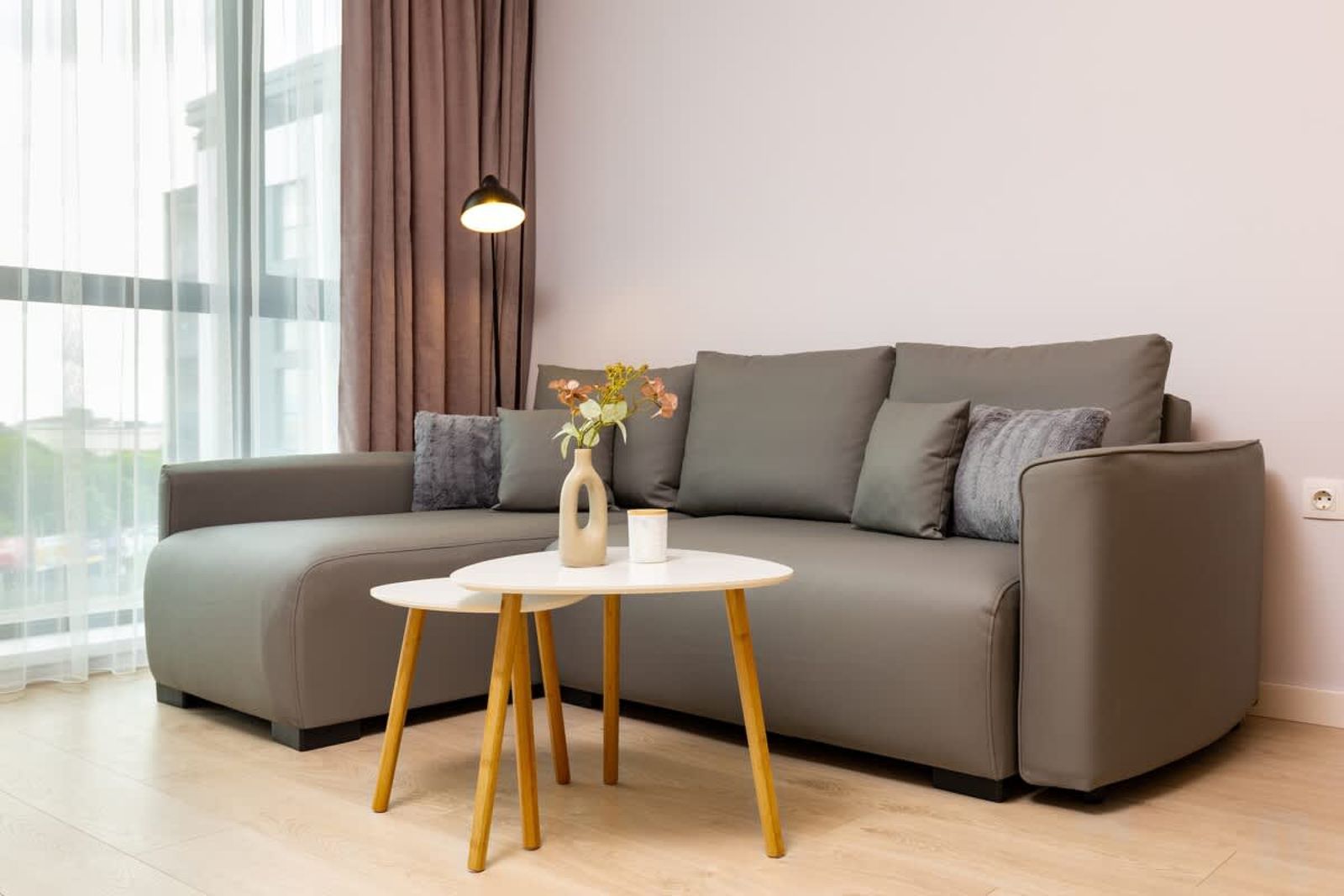 Platinum Designer Flat with Balcony &amp; Parking - Photo 22