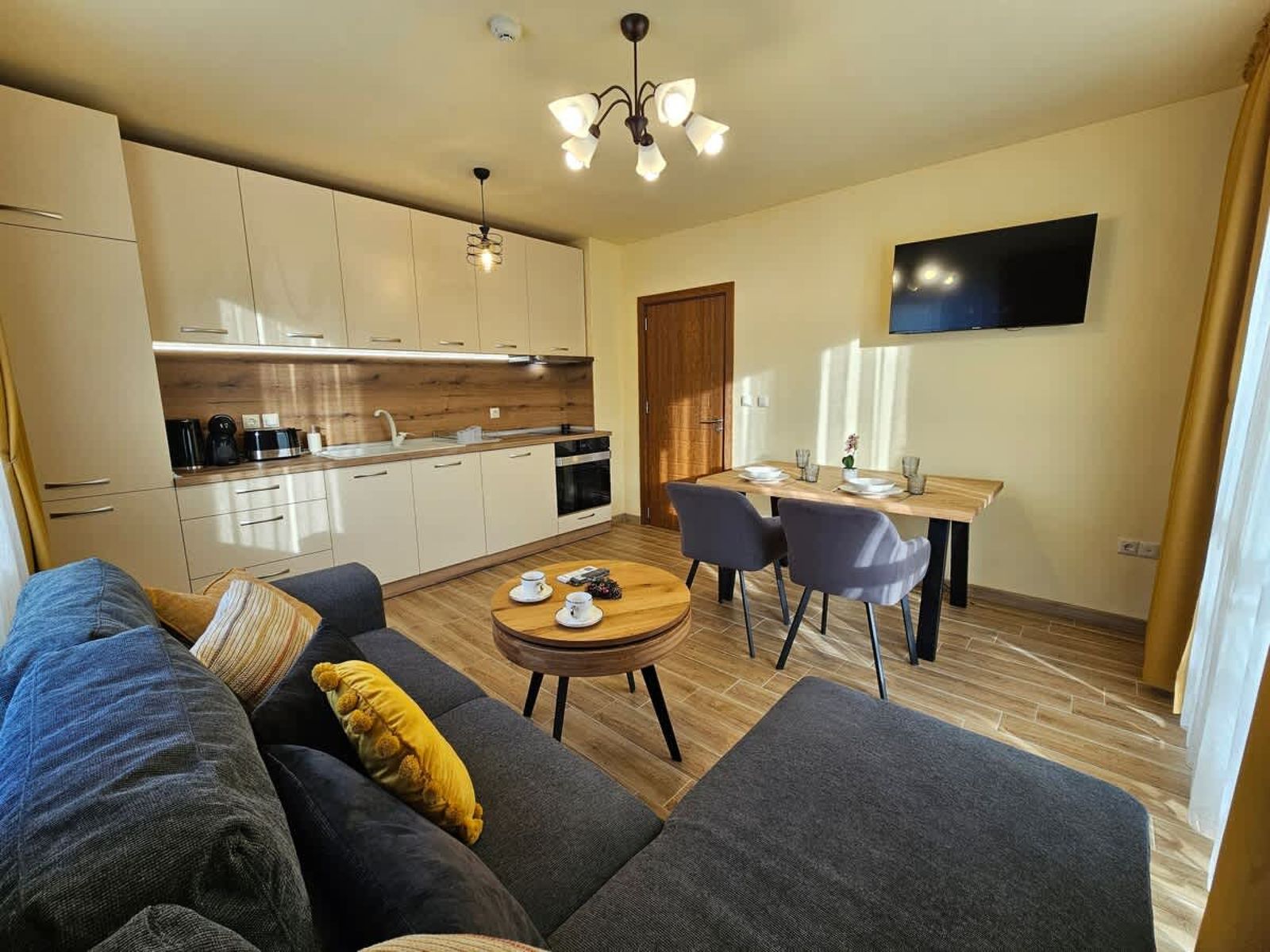 Stylish Getaway in Kosara Bansko Near Ski Lift - Cover Photo